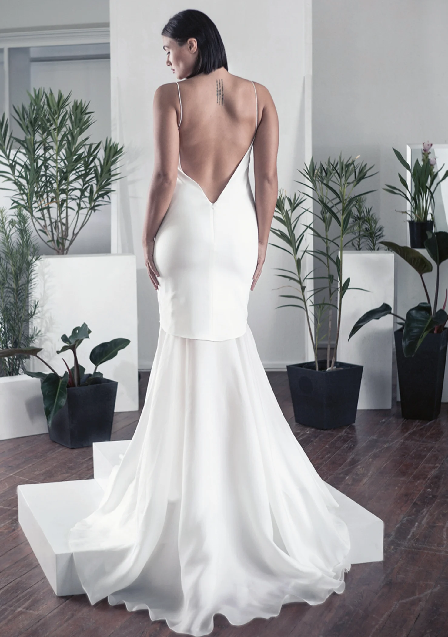 HERMOSA in Off White