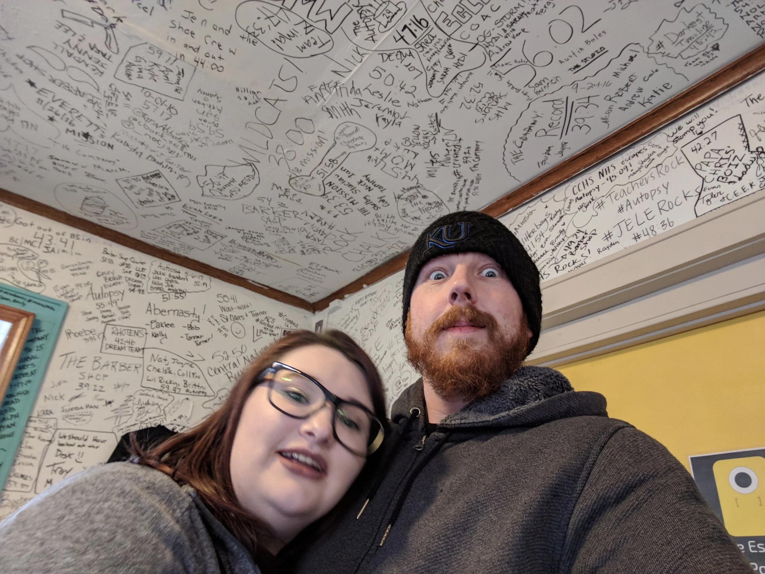 ESCAPE ROOM.jpg