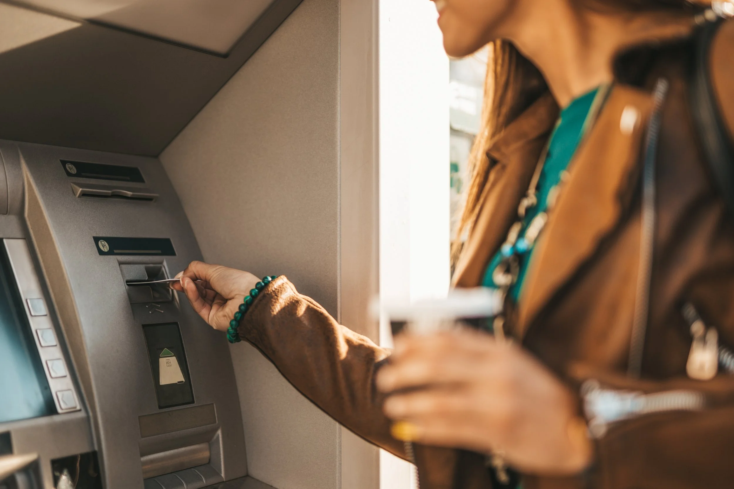 Debit Card Skimming &amp; Shimming - Protect Your Card