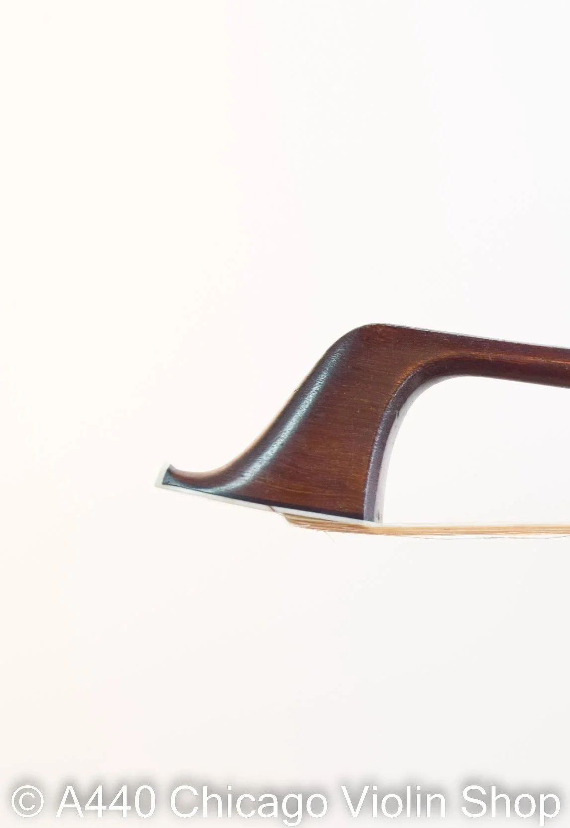 German bow / French frog