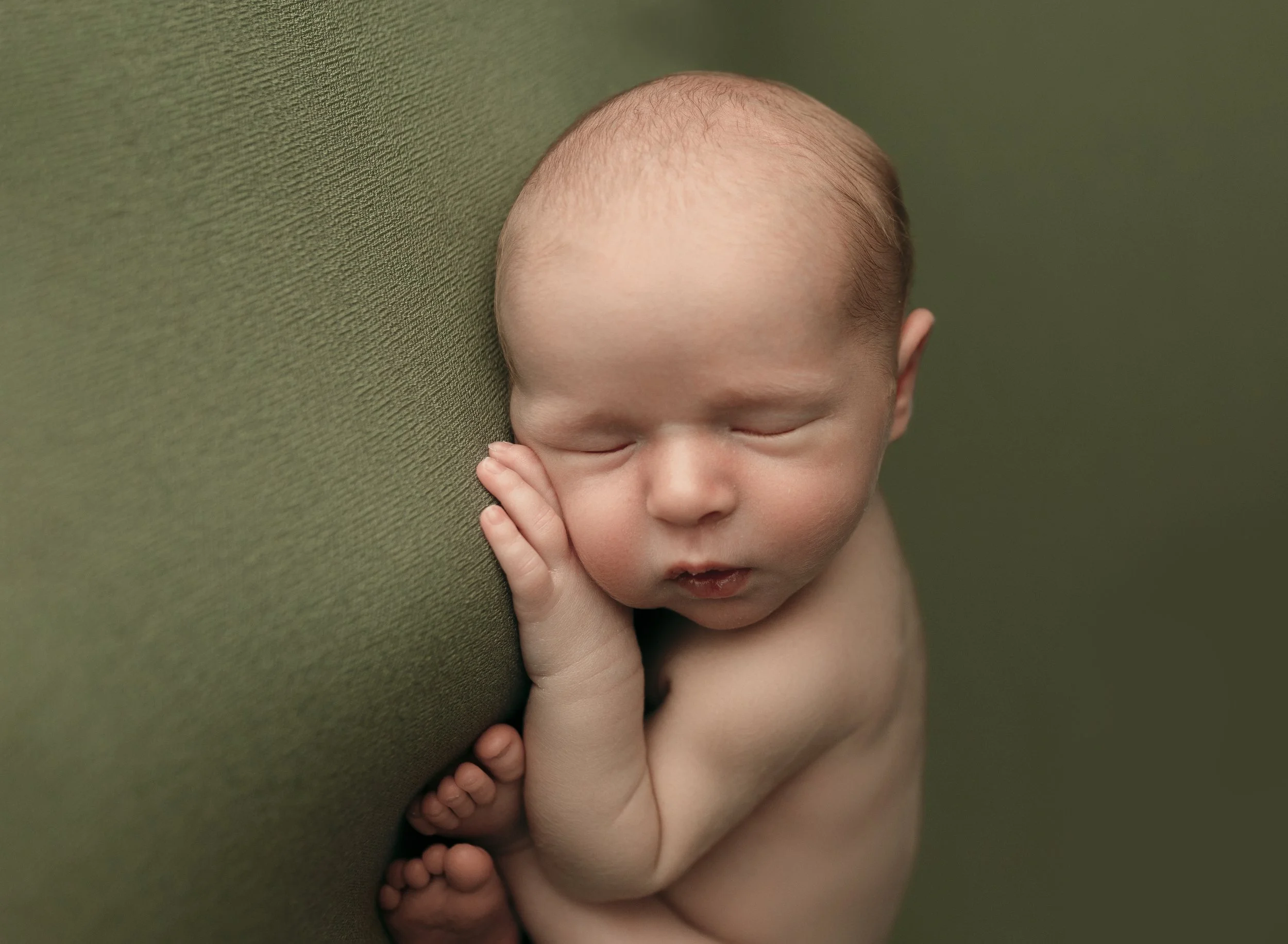 detail-image-newborn-cheeks-and-lips.jpg