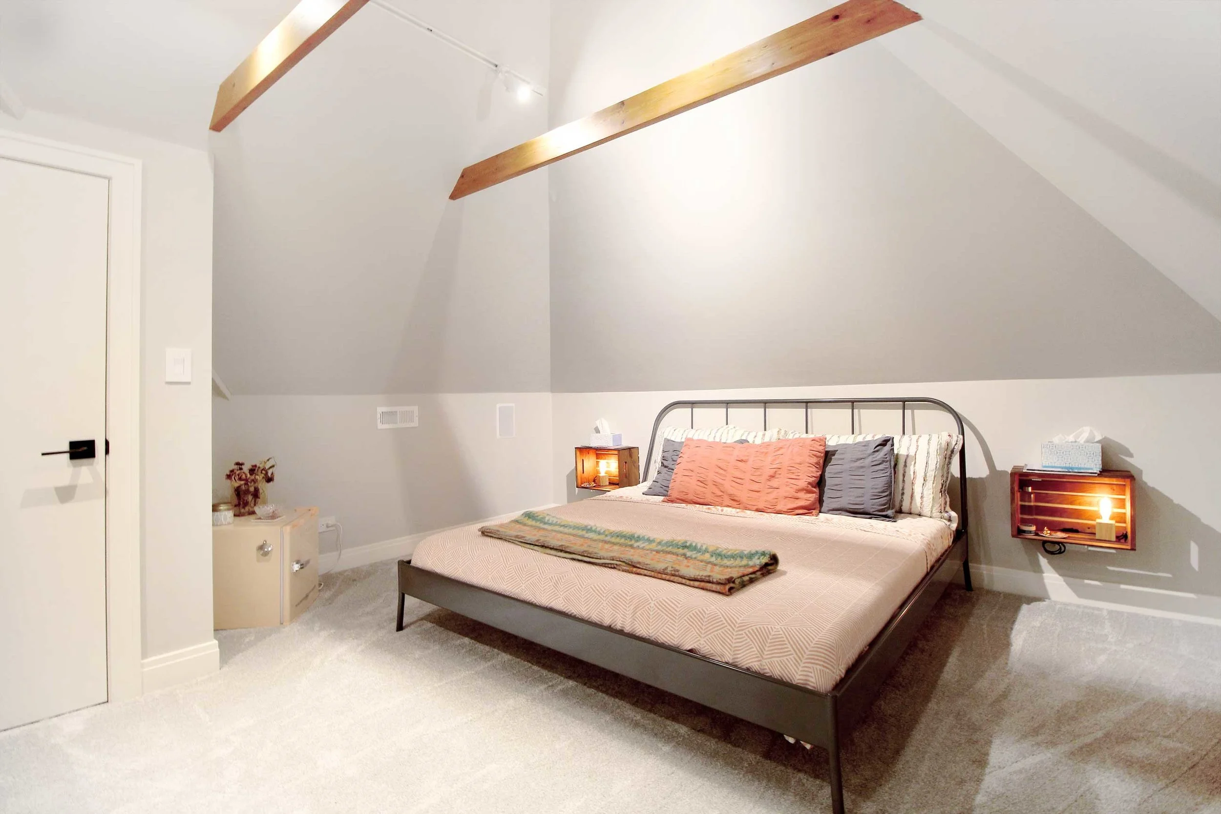 attic bedroom.jpg
