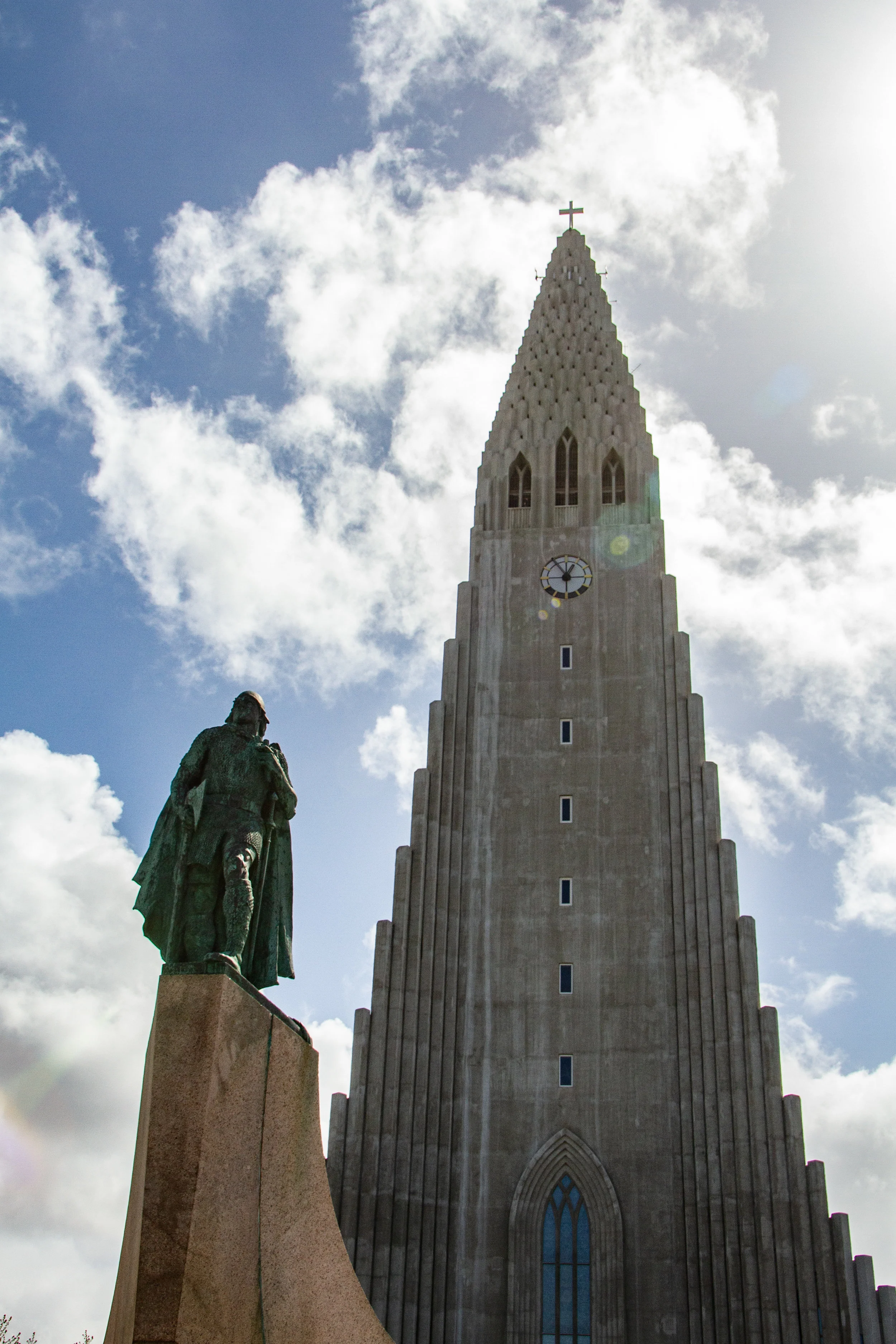 Leif Eriksson and Halgrimskirkja