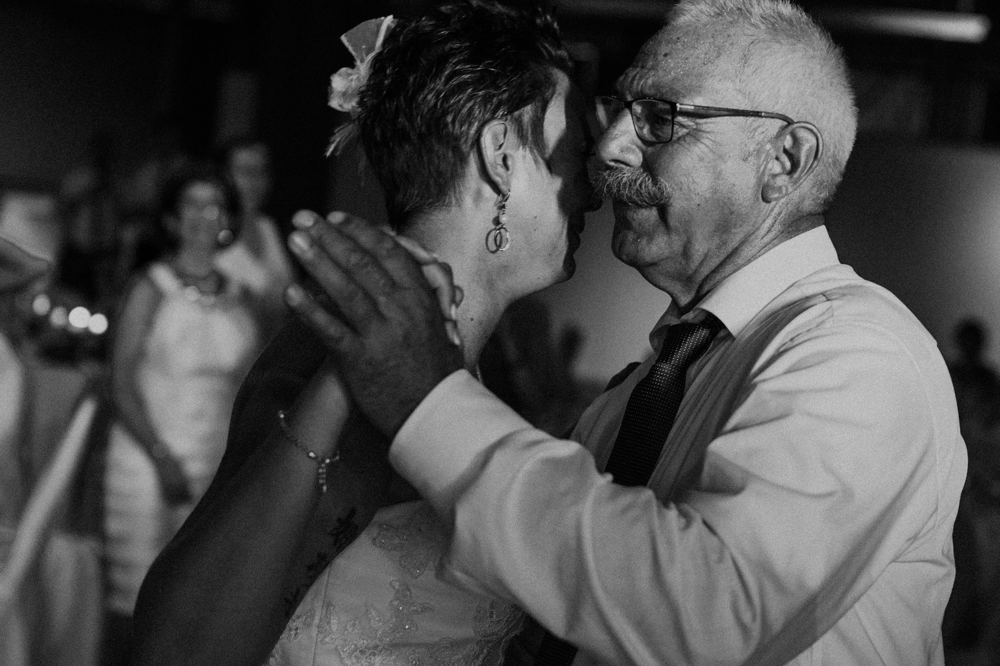 hochzeit-zeche-zollverein-ruhrgebiet-hochzeitsfotografie-karol-and-jens_156.jpg