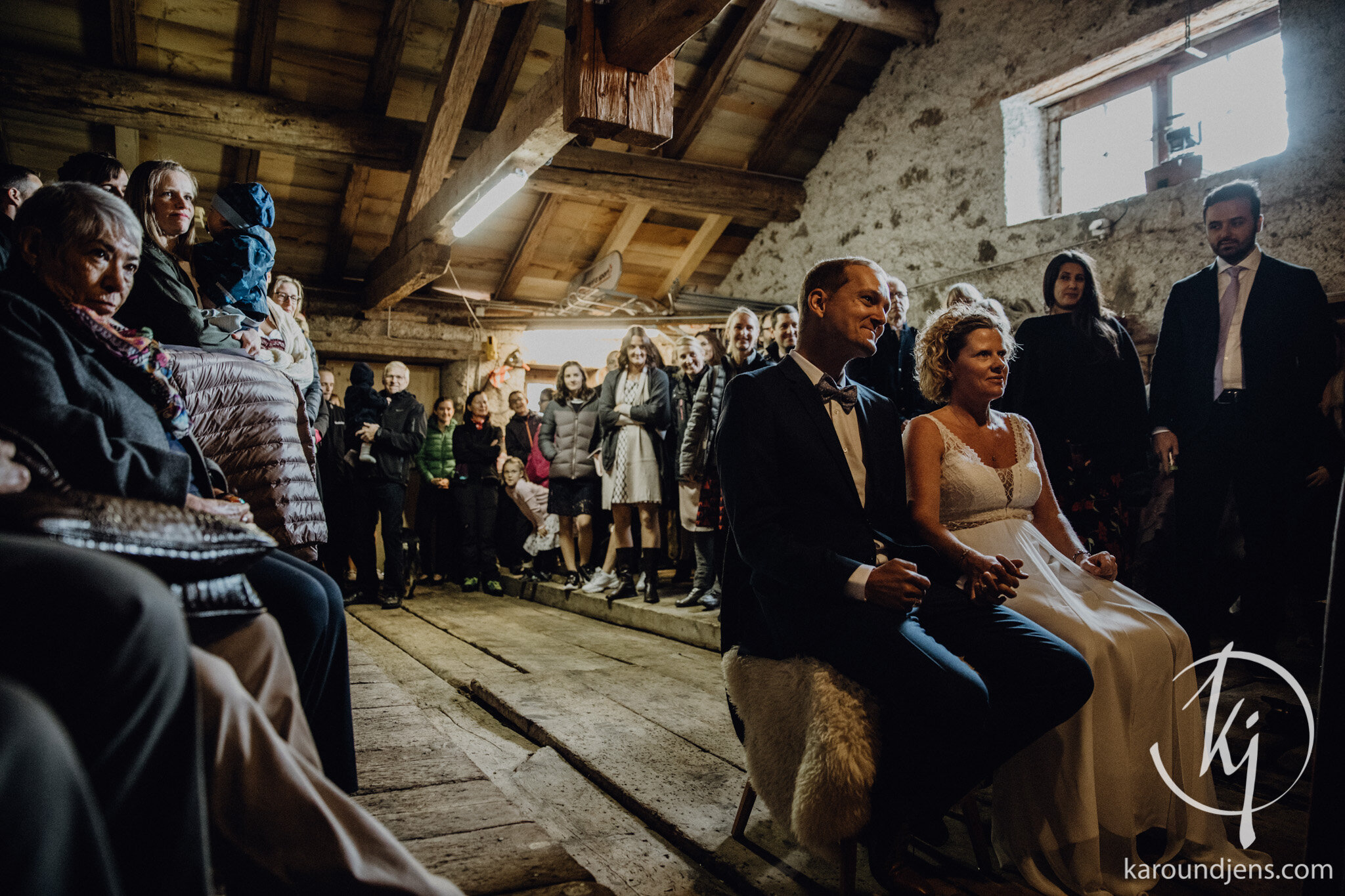 Heiraten-in-den-Bergen-Hochzeit-in-den-Bergen-hochzeitsfotograf-schweiz-karo-und-jens-jens-wenzel-karolin-schell_141_JW_43566.jpg
