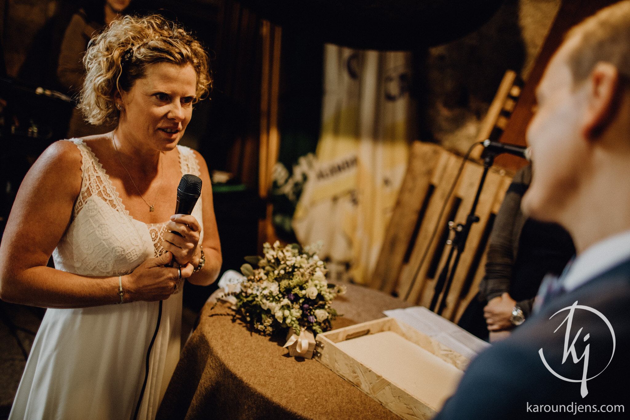 Heiraten-in-den-Bergen-Hochzeit-in-den-Bergen-hochzeitsfotograf-schweiz-karo-und-jens-jens-wenzel-karolin-schell_144_4R4A4586.jpg