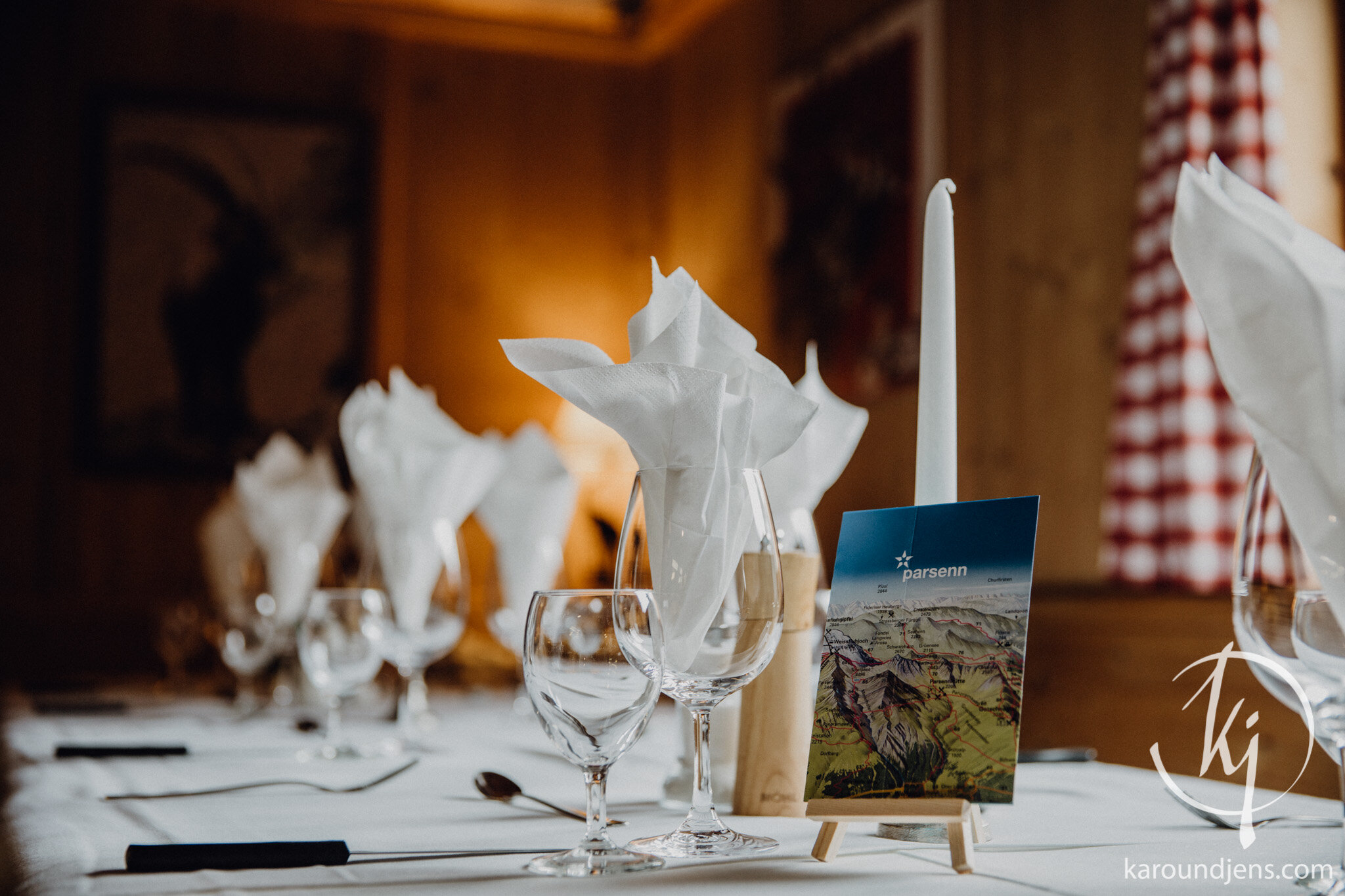 Heiraten-in-den-Bergen-Hochzeit-in-den-Bergen-hochzeitsfotograf-schweiz-karo-und-jens-jens-wenzel-karolin-schell_162_JW_31914.jpg