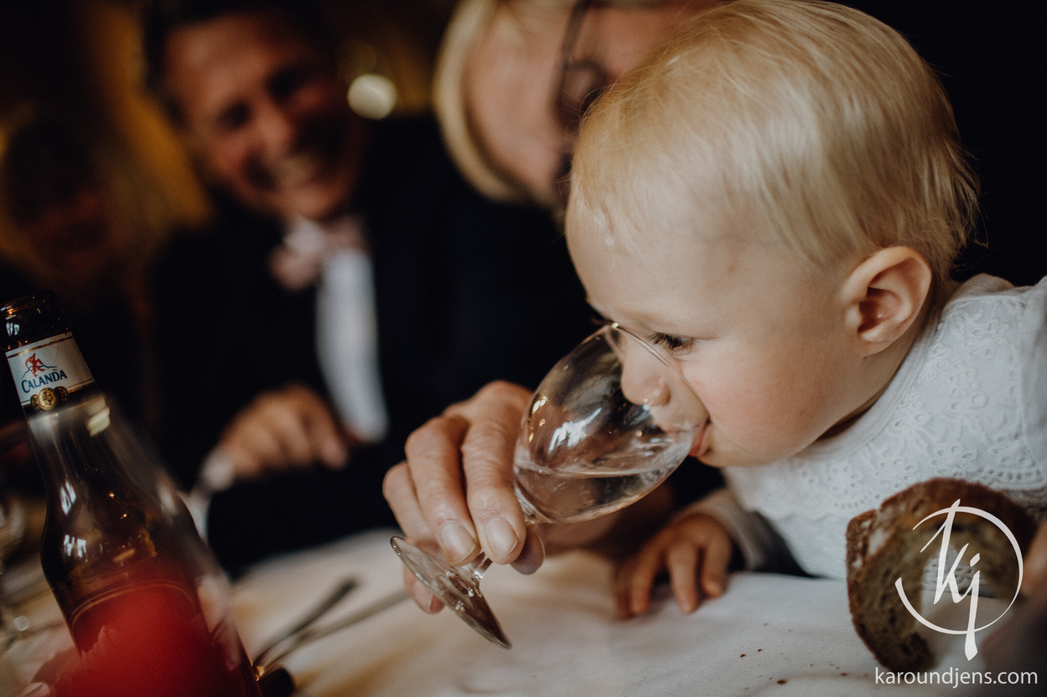 Heiraten-in-den-Bergen-Hochzeit-in-den-Bergen-hochzeitsfotograf-schweiz-karo-und-jens-jens-wenzel-karolin-schell_174_4R4A5138.jpg