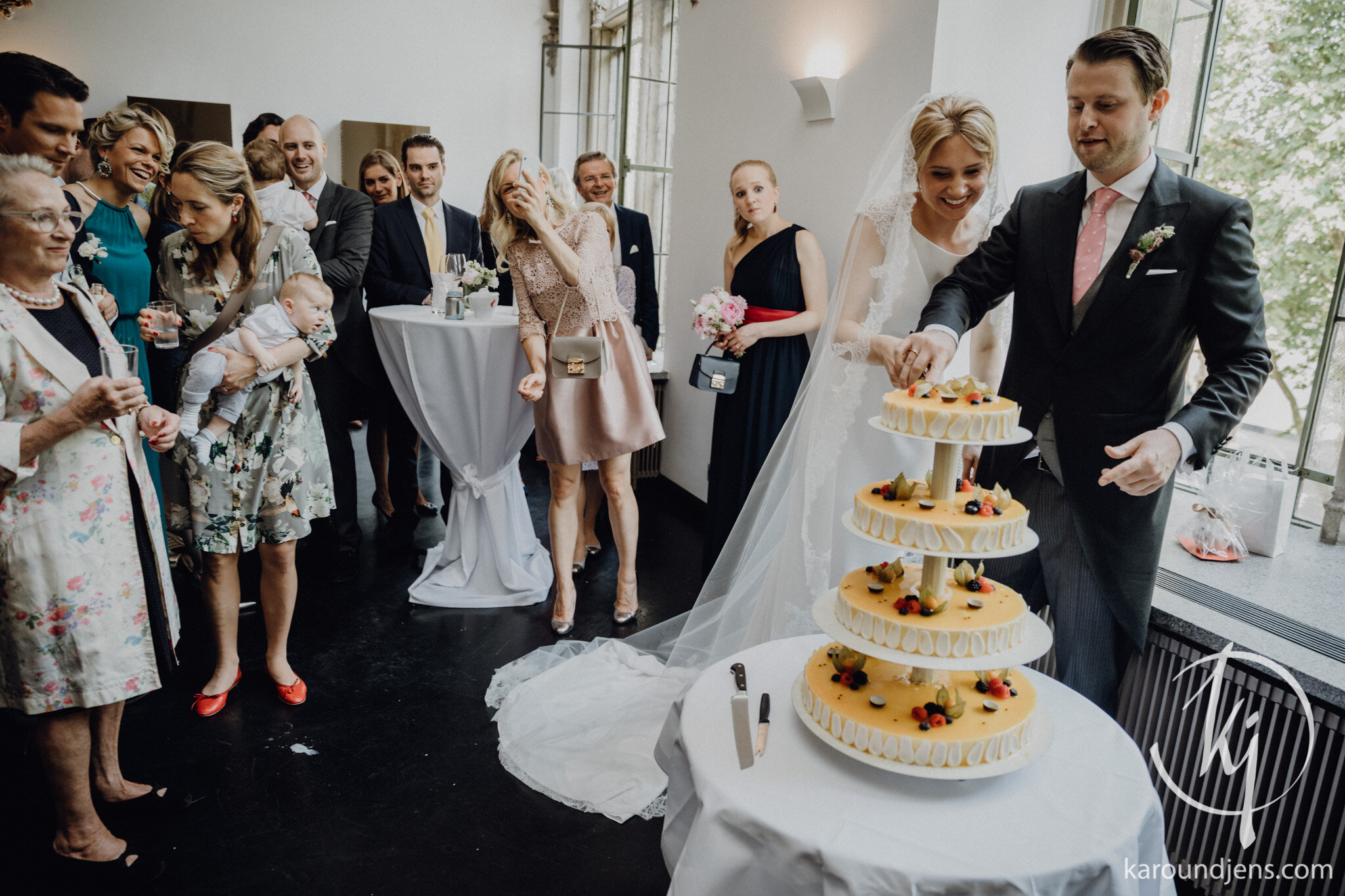 hochzeitsfotograf-koeln-the-qvest-hochzeit-mit-bjoern-heuser-duesseldorf-bonn-karo-und-jens-karolin-schell-jens-wenzel_138_JW1_1744.jpg