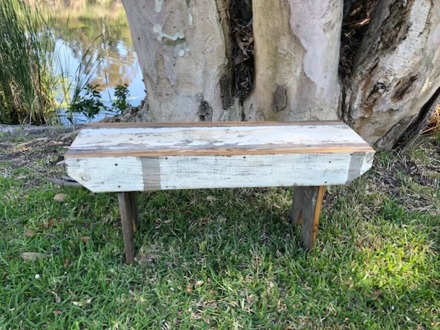 bench.3b.jpg