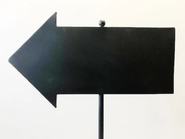 Arrow1.jpg
