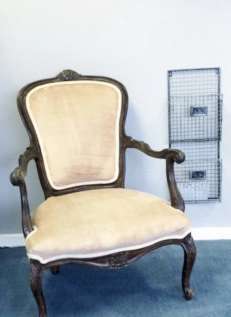 chair4.jpg