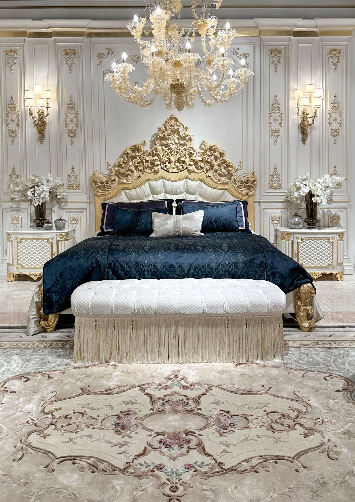luxary bedroom.jpg