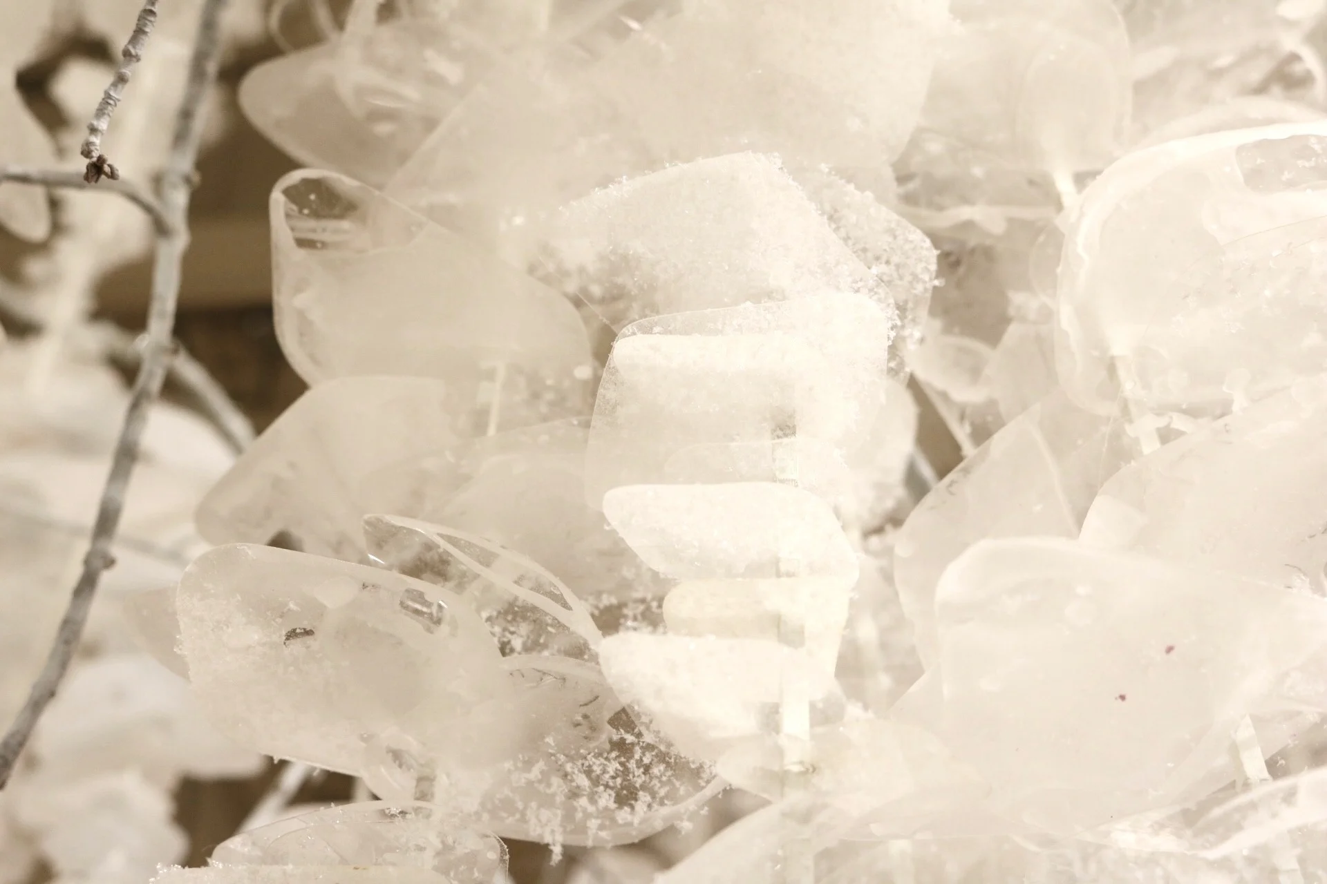  This Holiday season display was inspired from the beauty of snow and frozen nature. The installations were meant to inspire a sense of nostalgic wonder by surrounding the customer with a wonderland of falling snow, ice sculptures and frozen nature. 