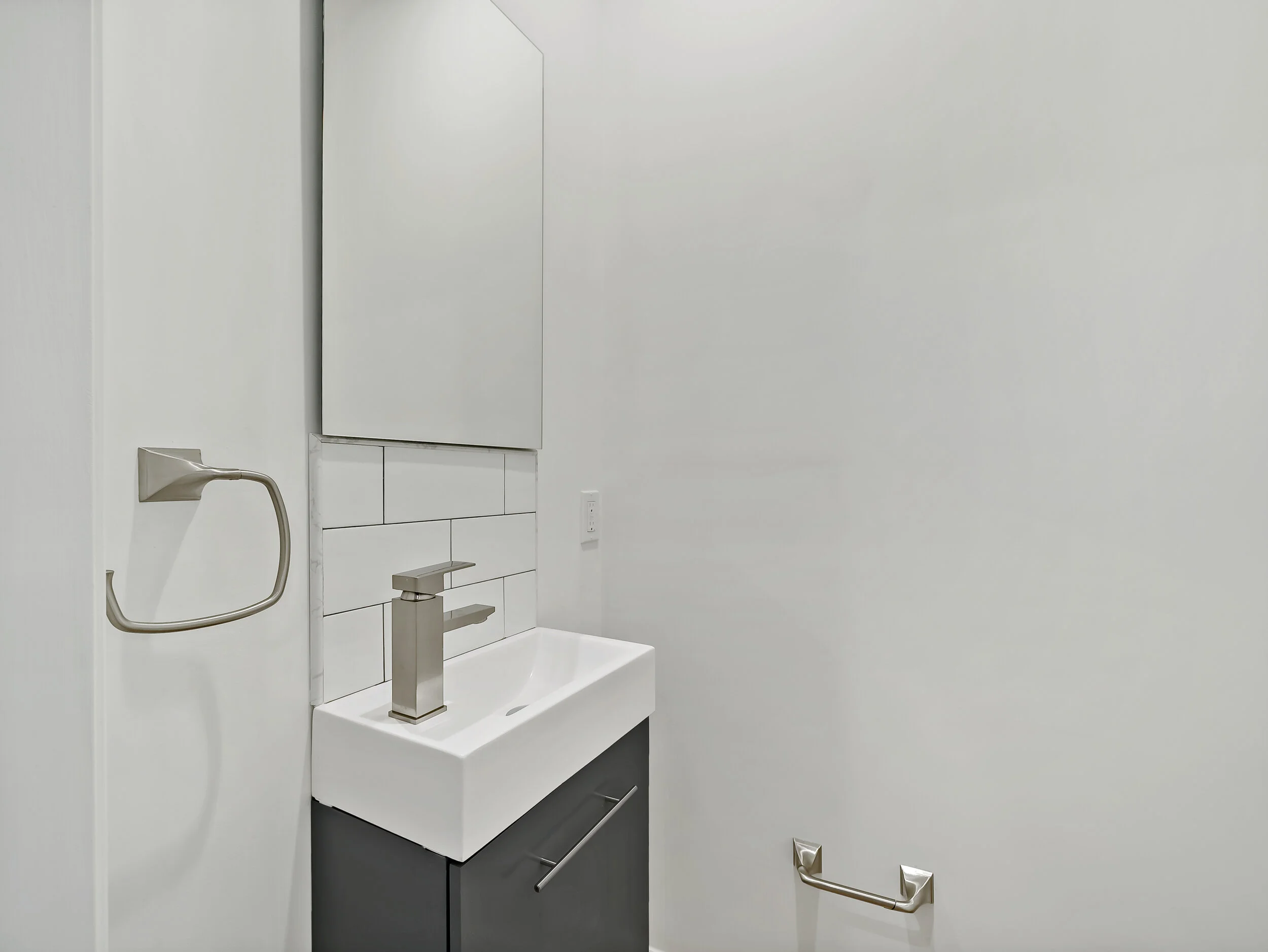 2149 Cross St-09.jpg