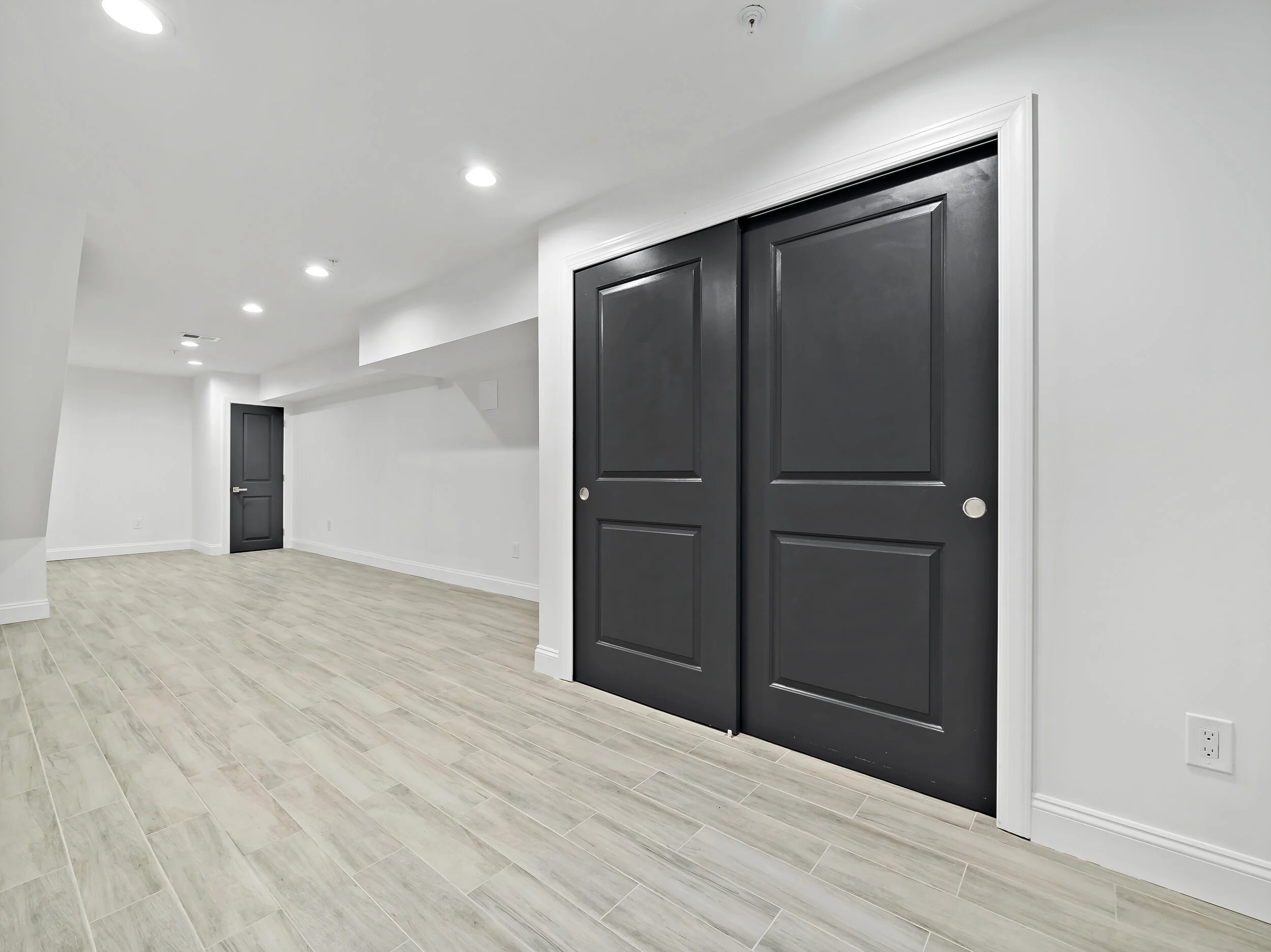 2149 Cross St-19.jpg