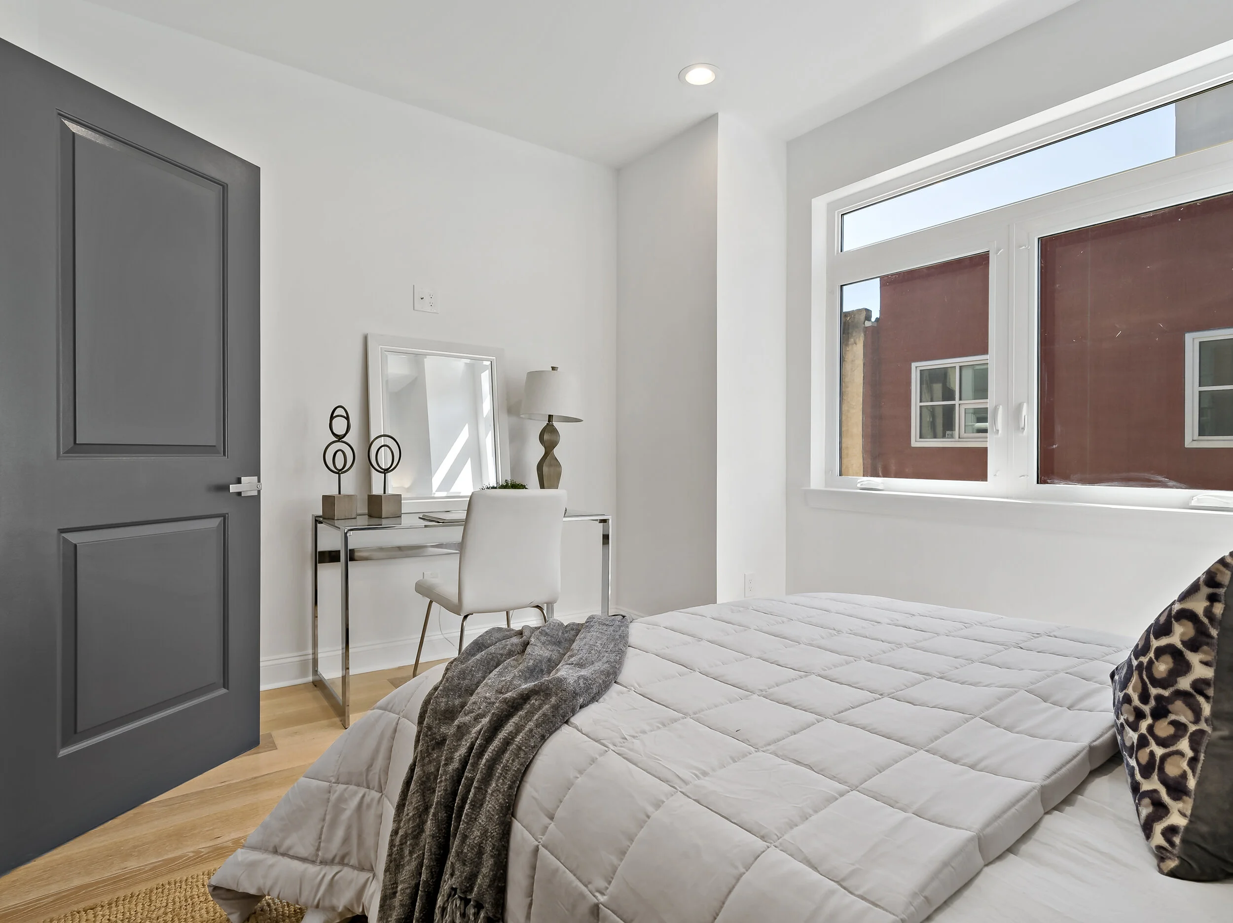 2149 Cross St-26.jpg