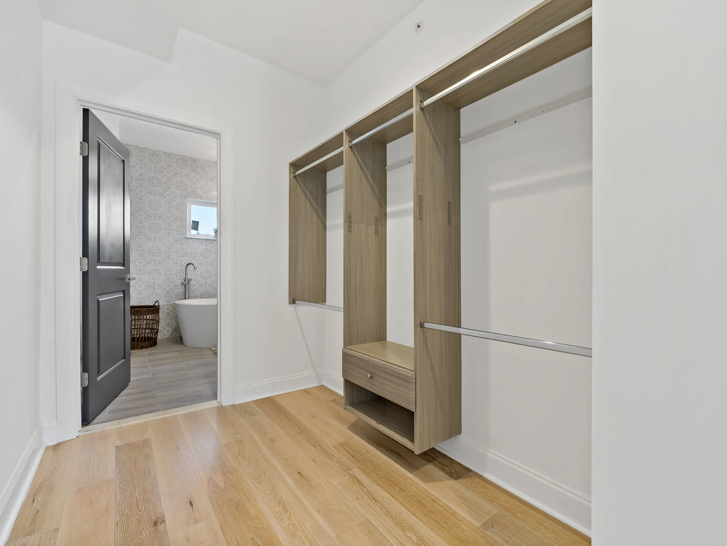 2149 Cross St-31.jpg