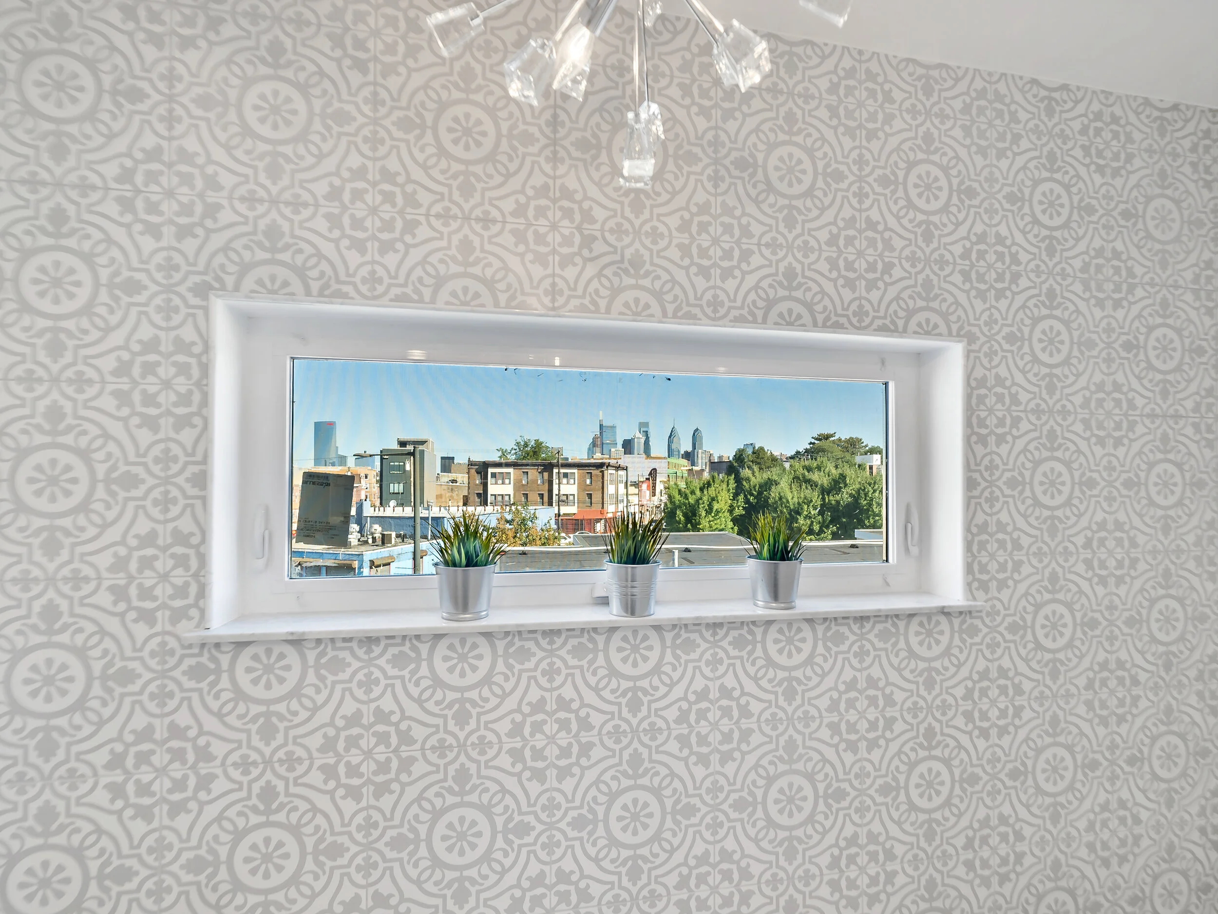 2149 Cross St-36.jpg