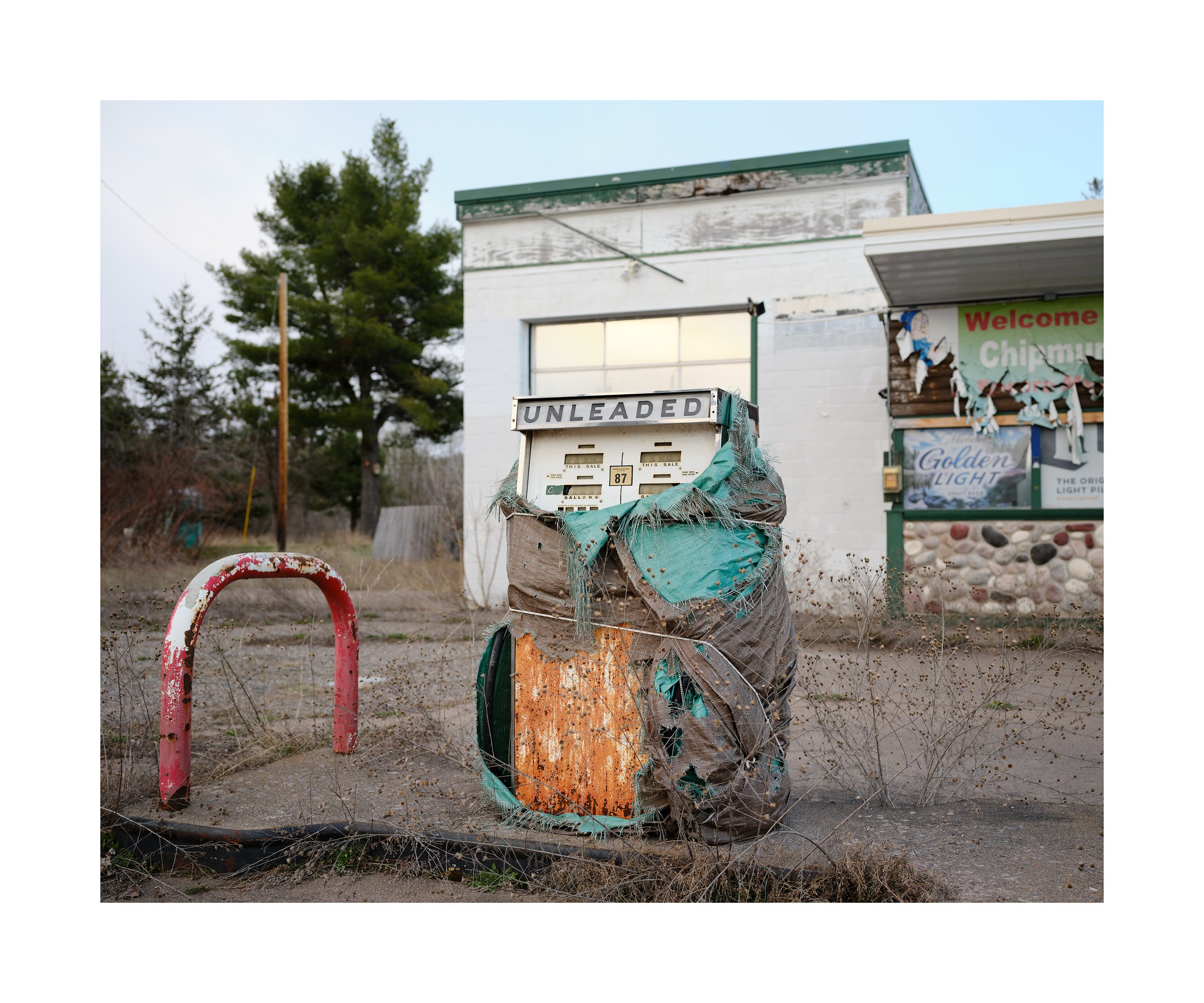 Wasteland. Castling: Minnesota, 2024. 20 x 24 inches.