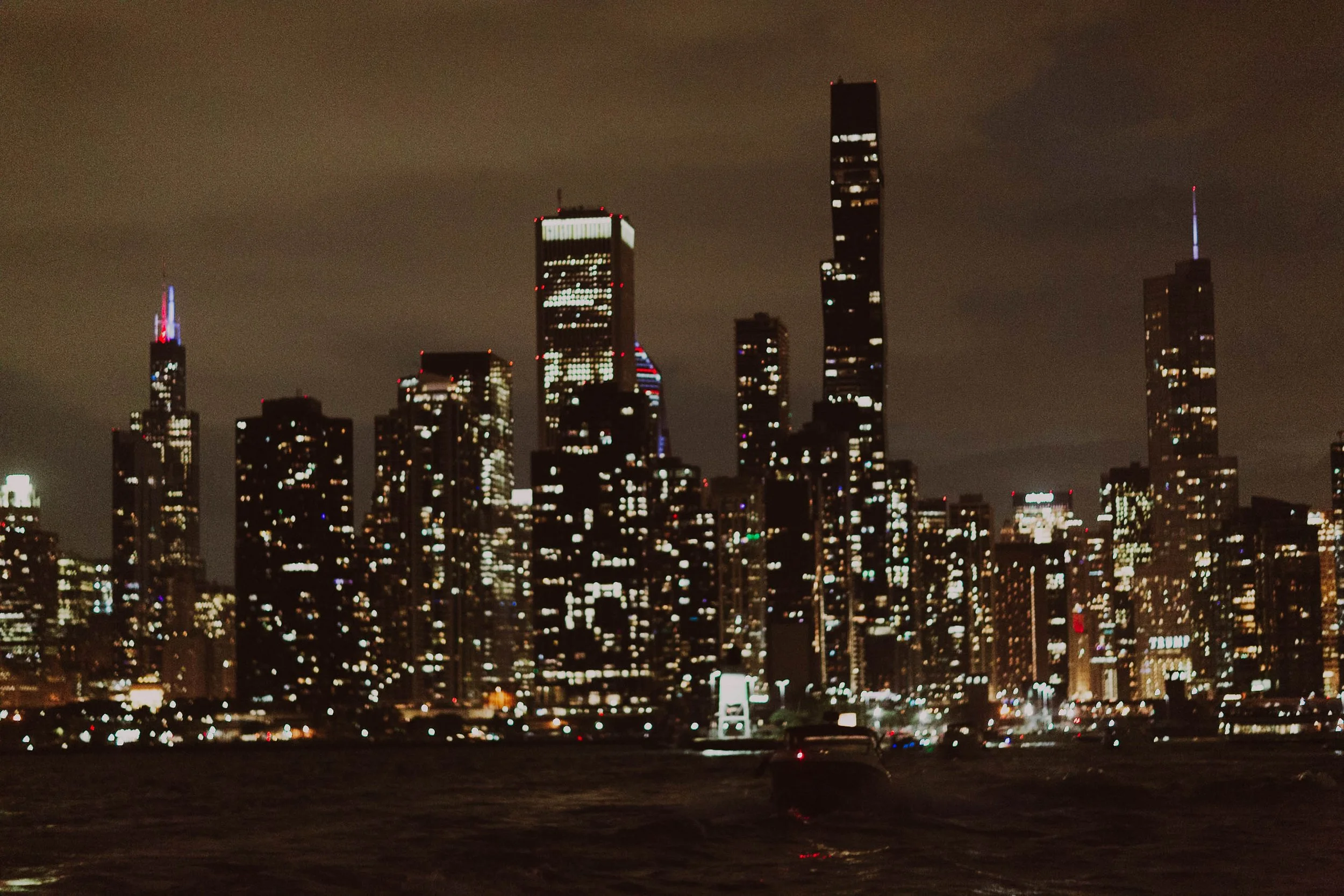 250822_Mike_Madeline_EngagementSessiononBoatChicagoPlaypenChicagoRiver__I9A9960.jpg