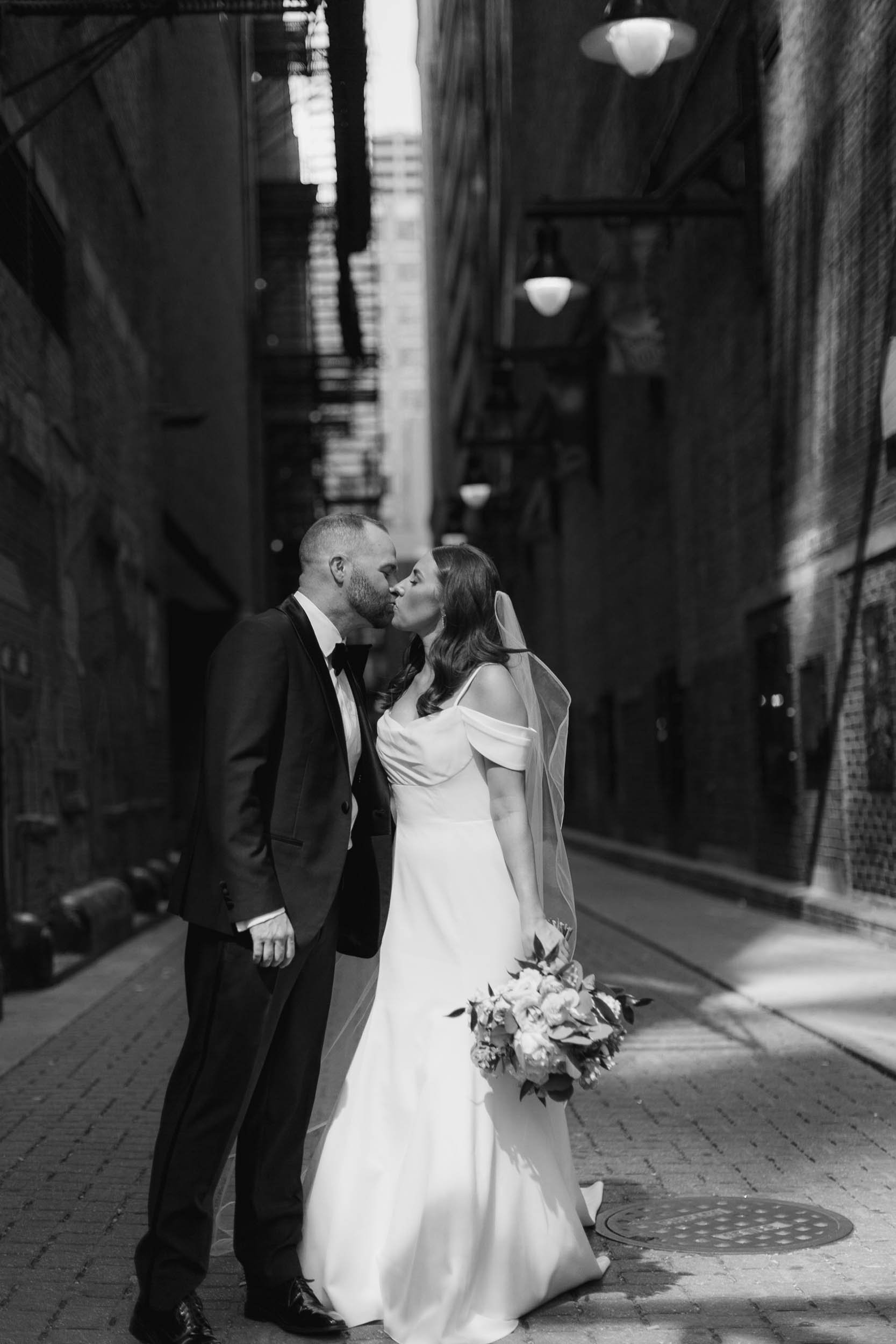 240518_Addie_Michael_WebsiteFairmont_GoldCoast_ChicagoTheater_BridgeportArtCenterWebsite_57.jpg
