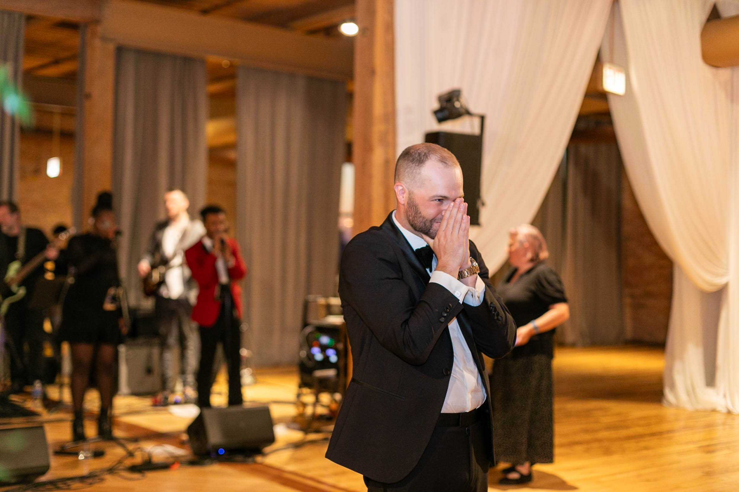 240518_Addie_Michael_WebsiteFairmont_GoldCoast_ChicagoTheater_BridgeportArtCenterWebsite_152.jpg