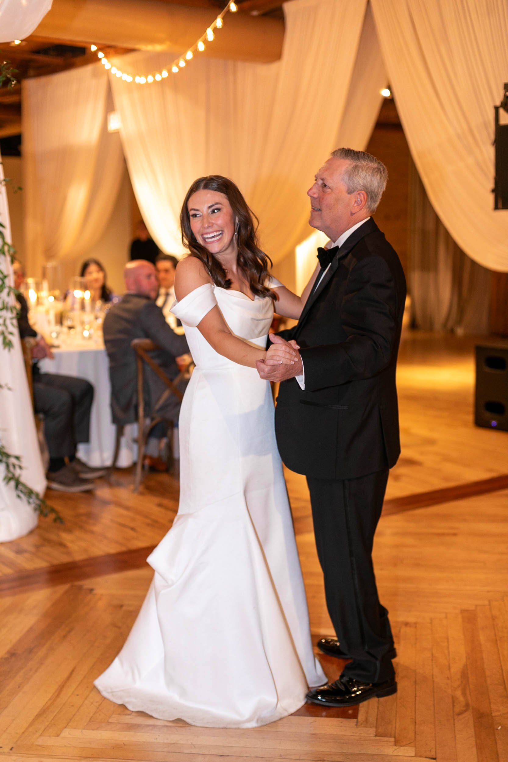 240518_Addie_Michael_WebsiteFairmont_GoldCoast_ChicagoTheater_BridgeportArtCenterWebsite_154.jpg