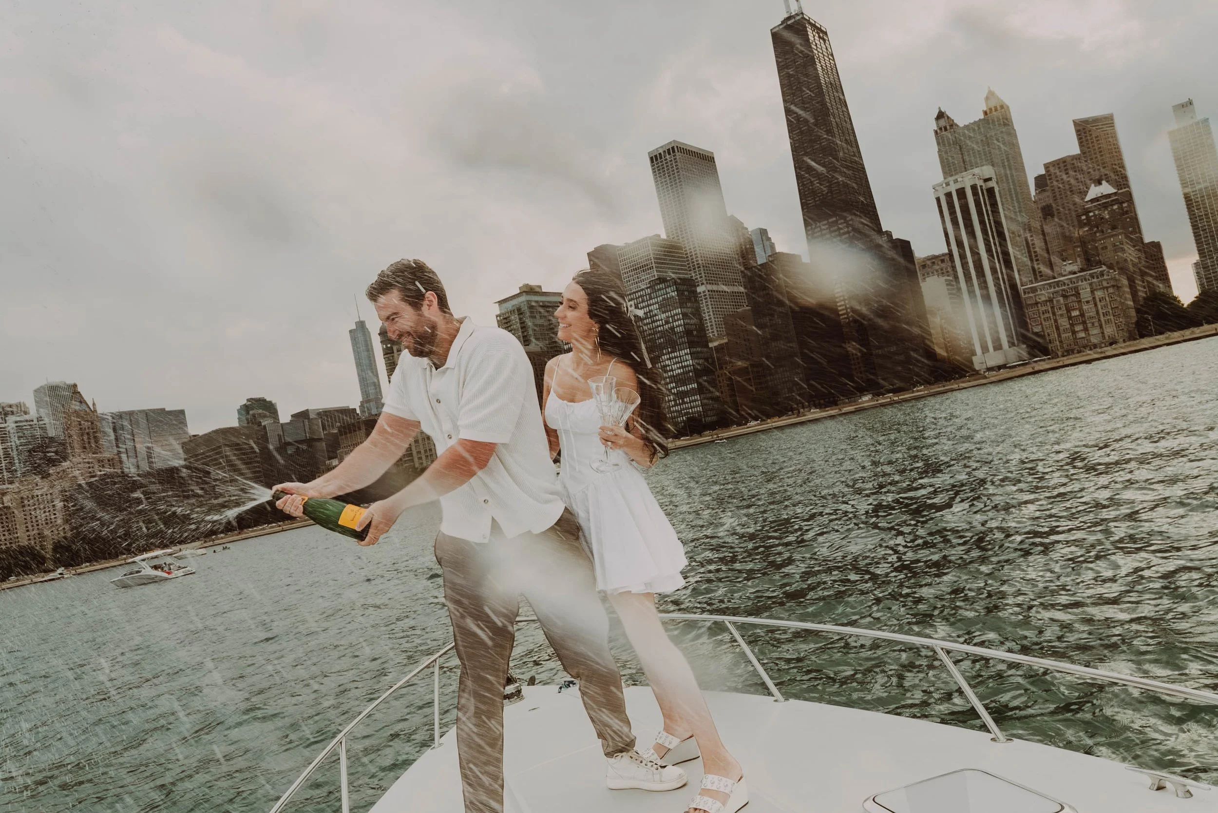 250822_Mike_Madeline_EngagementSessiononBoatChicagoPlaypenChicagoRiver__NOV0414.jpg