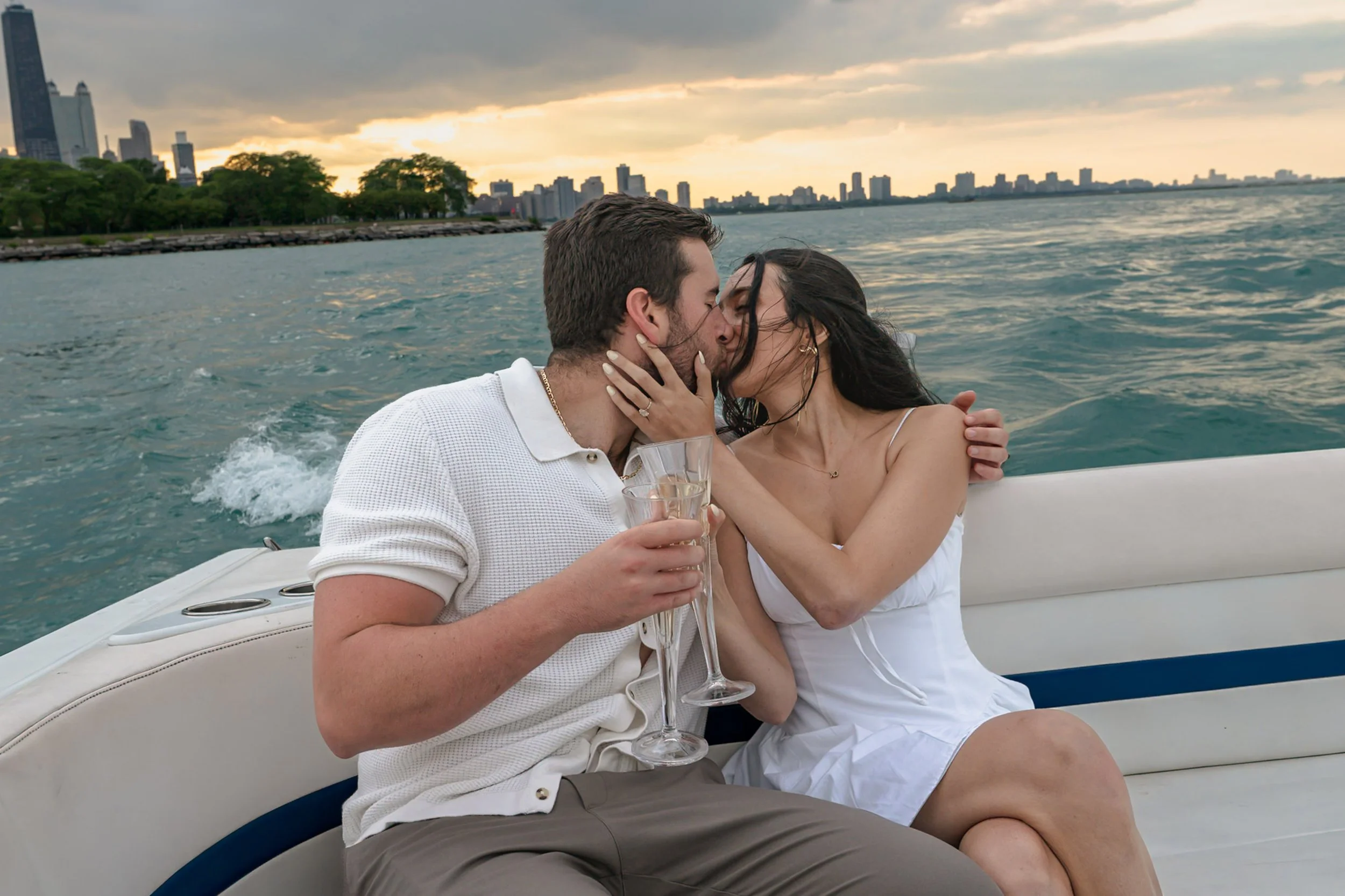 250822_Mike_Madeline_EngagementSessiononBoatChicagoPlaypenChicagoRiver__NOV0519.jpg