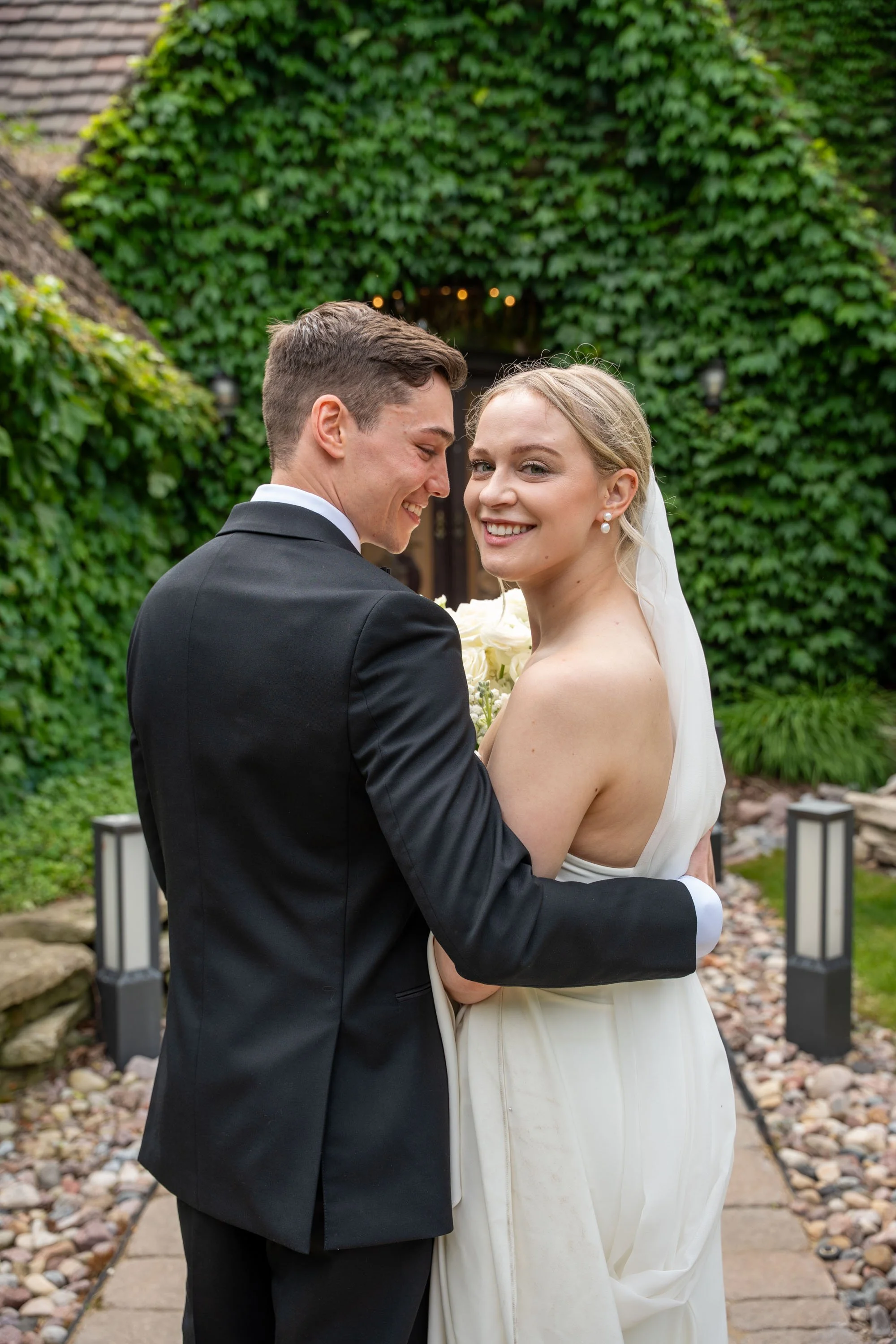 260530_Mary_Ryan_MonteBelloEstateWedding_Highlights_Website_53.jpg