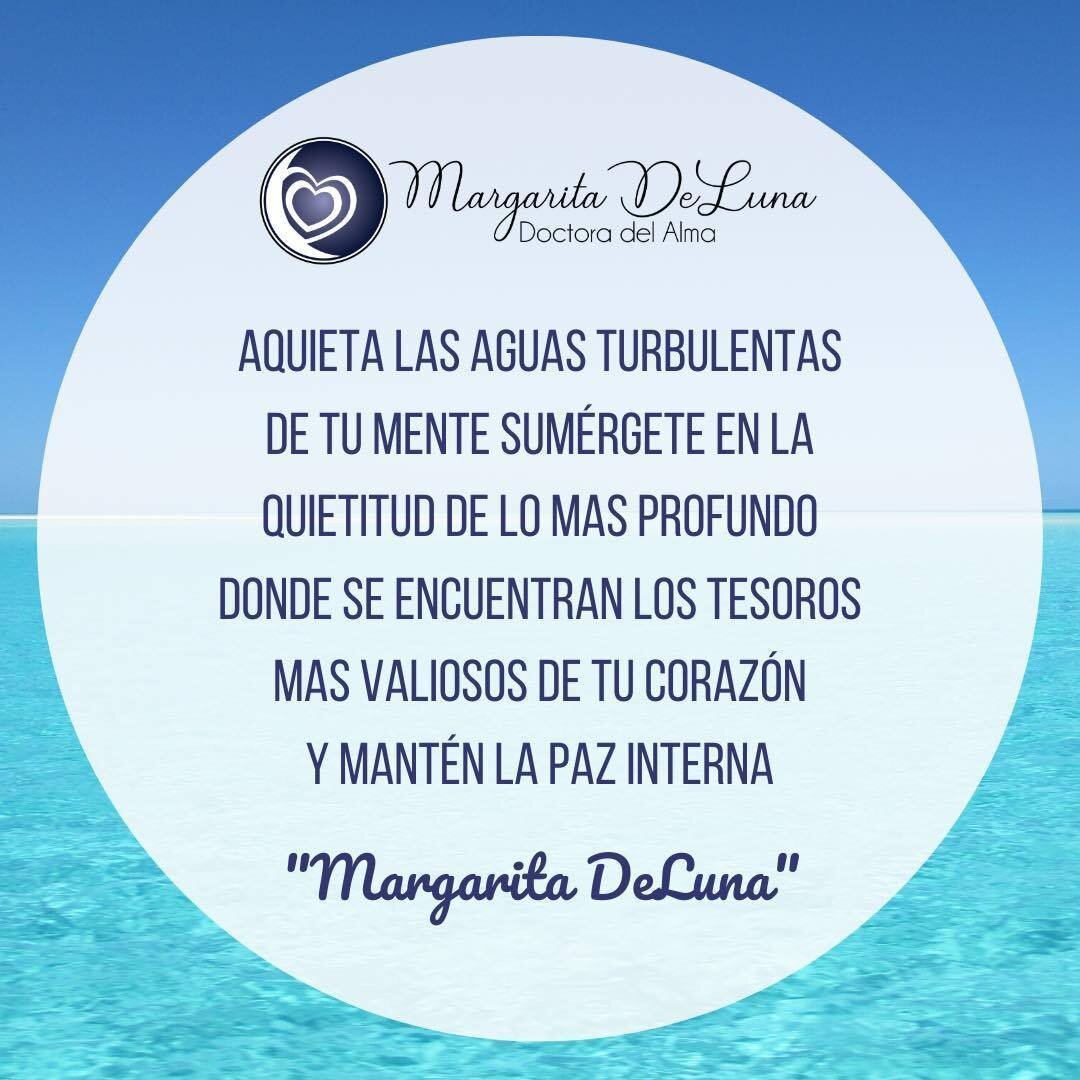 Feliz Domingo Amigos, recordatorio que La Paz interna es lo m&aacute;s valioso que tenemos. No lo olviden! 💙💫 
Etiqueta en los comentarios a la persona que te hace sentir una paz interior 🙋🏻&zwj;♀️
#pazinterior #paz #amor #felicidad #amorpropio
