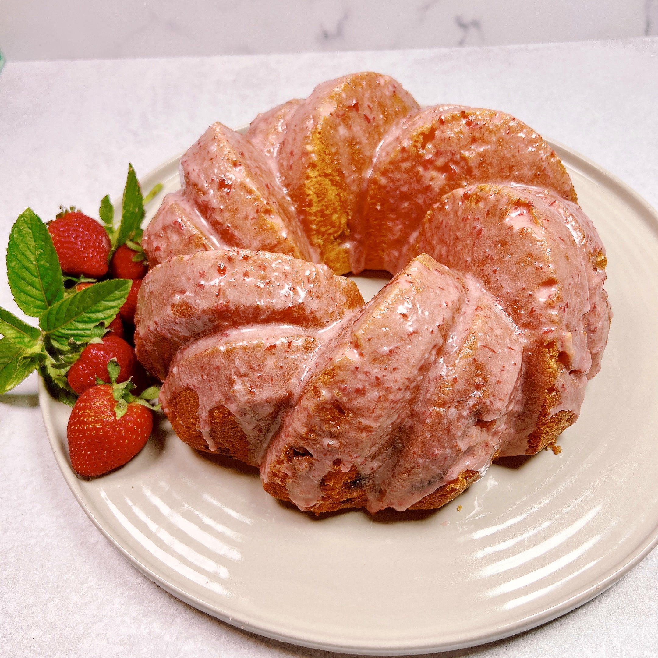 Fresh Strawberry Bundt Cake