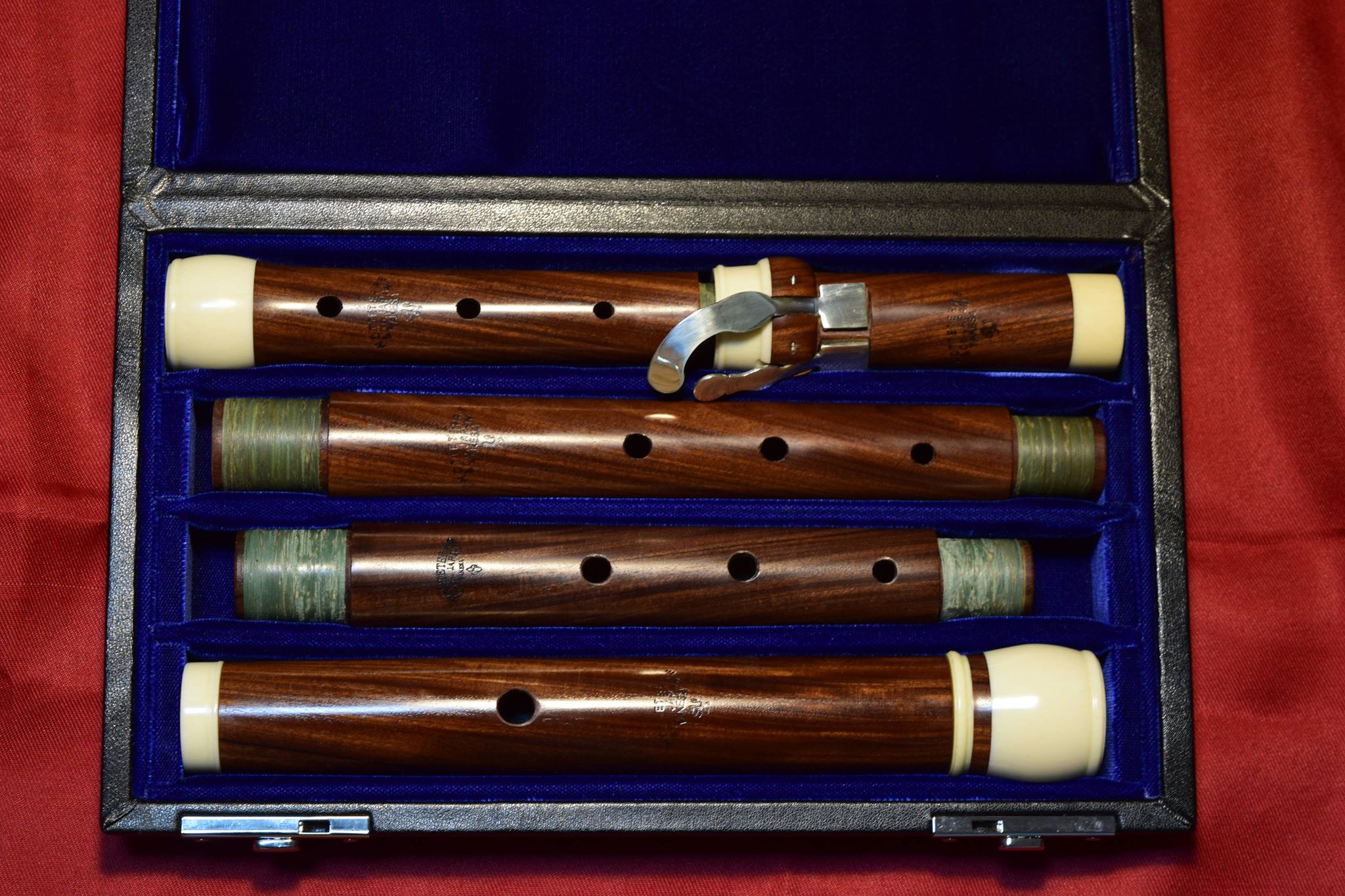  Flute by Keigo Takesa of Hotteterre &amp; Co, Japan after J.J. Quantz. A=415/392. Rosewood with artificial ivory turnings.  