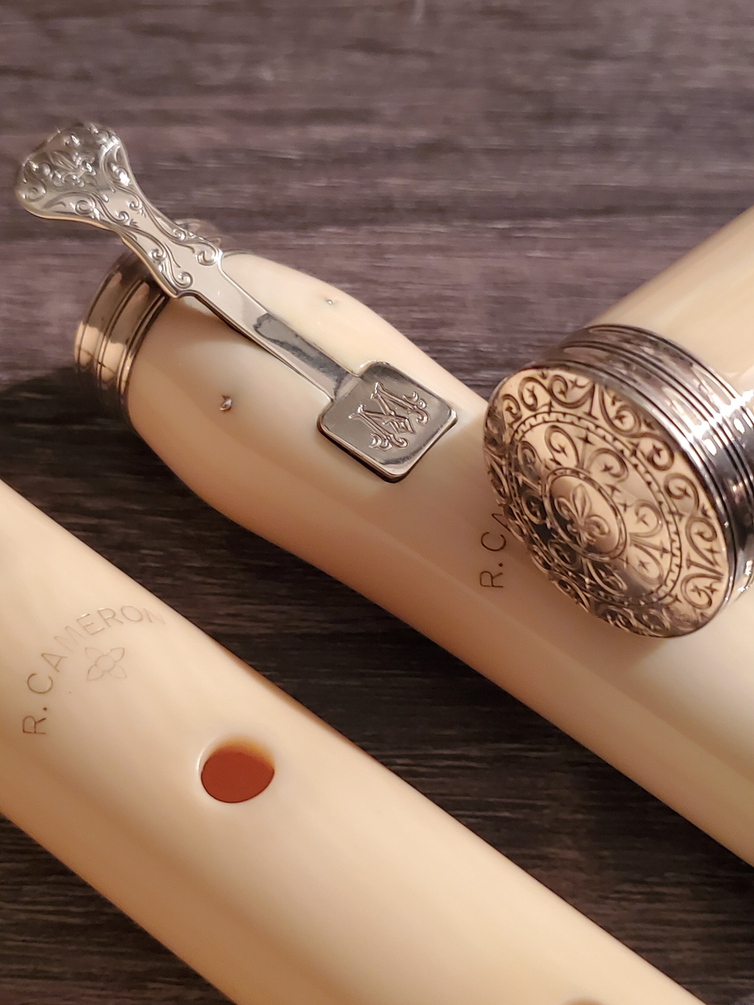  Flute in Ivory after Cahusac by Rod Cameron. Key and headcap engraving by Brian Powley. A=415/430 