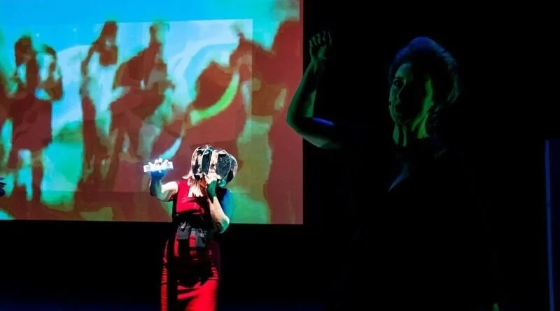 An Essay by Lina Rosi references "Hotel Anti-Oedipus" on Critical Stages