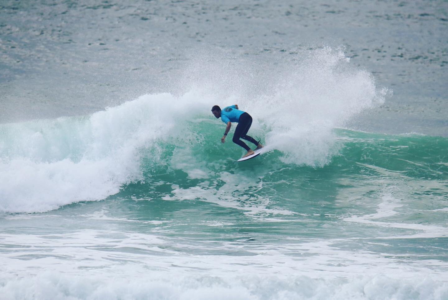 Fun times competing @queenscliffboardridersclub the guys who put that on deserve a special thanks. Thank you!
And thanks for the shots @dutchvw looking forward to the next comp 👊🏼
.
.
.
#qbc #firewiresurfboards #pushing40 #queenscliffbeach #somehow