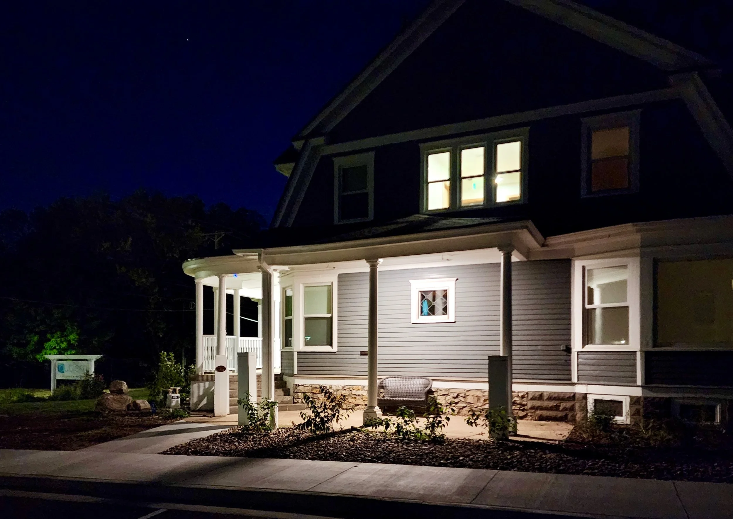 Night time Lenexa House