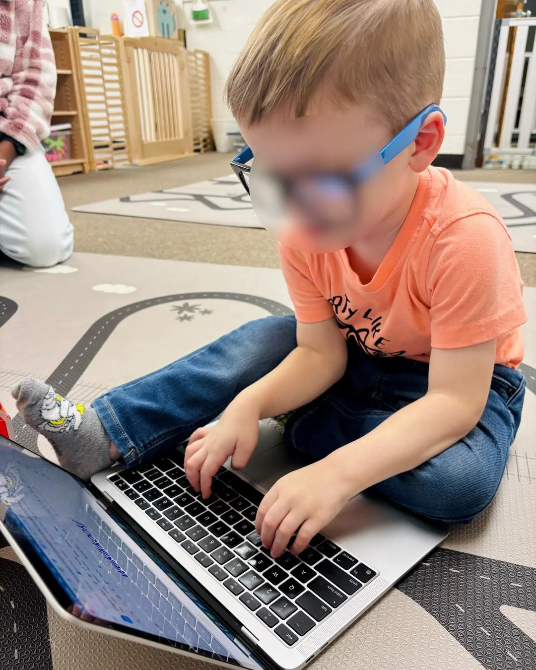 From keyboard clicks to balloon tosses, learning through play is just part of the day at AFTS! 💻🎈#AutismFromTheStart #ABATherapy #CompassionateABA #Earlyintervention #LearningThroughPlay