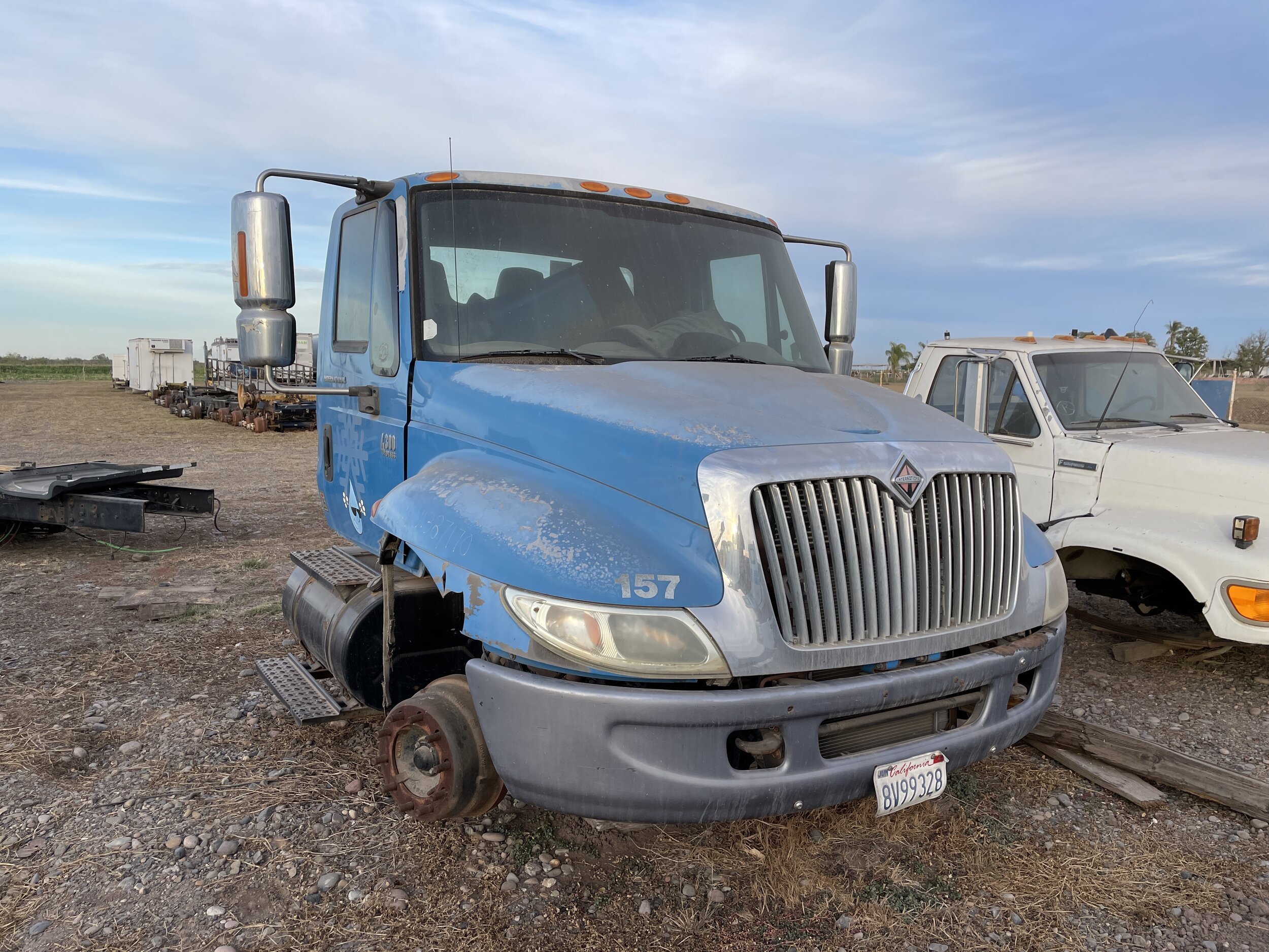 International 4300 dt466