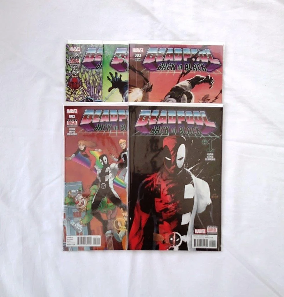 Lucky_Target_Comics_Set_Deadpool_Back_In_Black.jpg