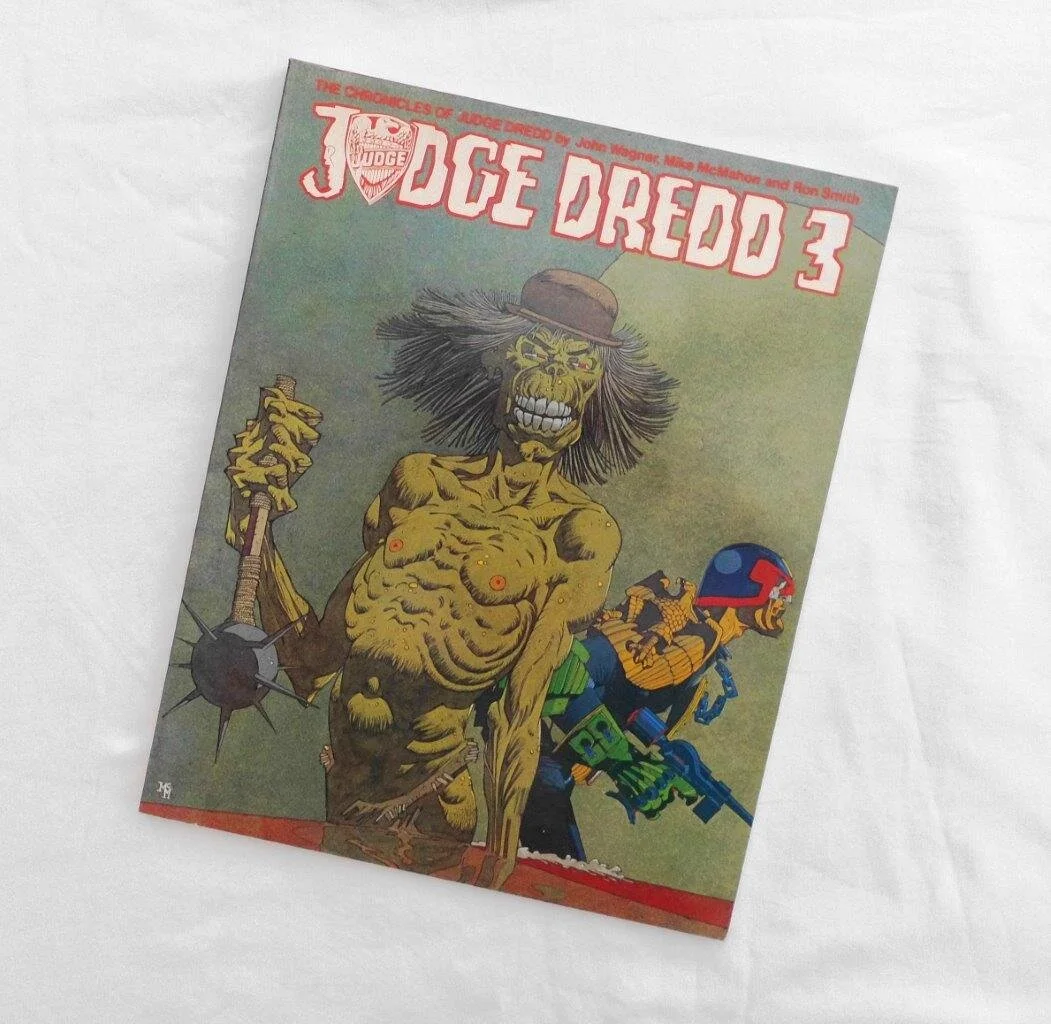 Lucky_Target_Comics_UK_2000AD_Judge_Dredd_Book_Three.JPG