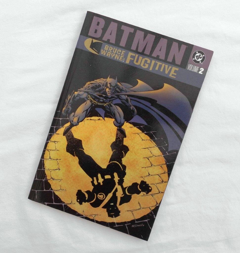 Lucky_Target_Comics_GNs_Batman_Bruce_Wayne_Fugitive_Vol_2.JPG