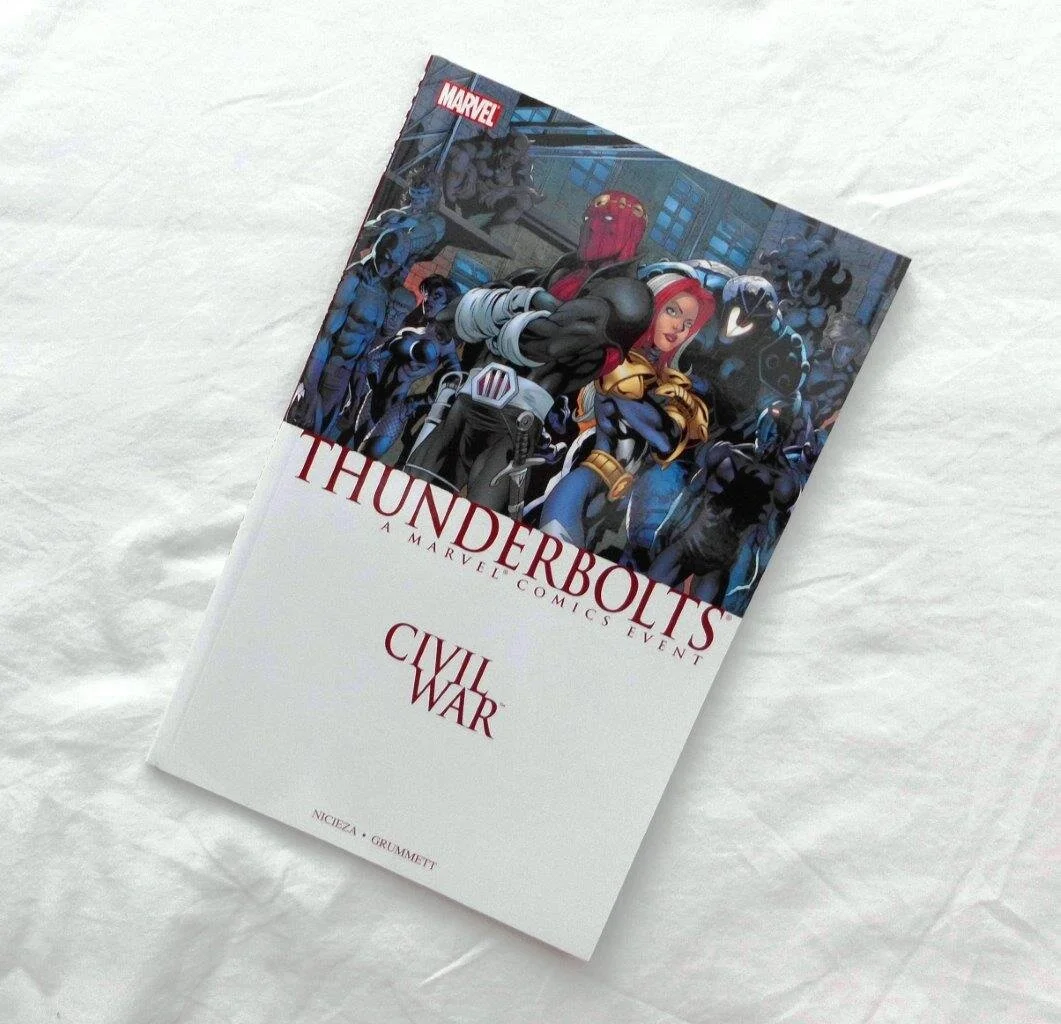 Lucky_Target_Comics_GNs_Thunderbolts_Civil_War.JPG