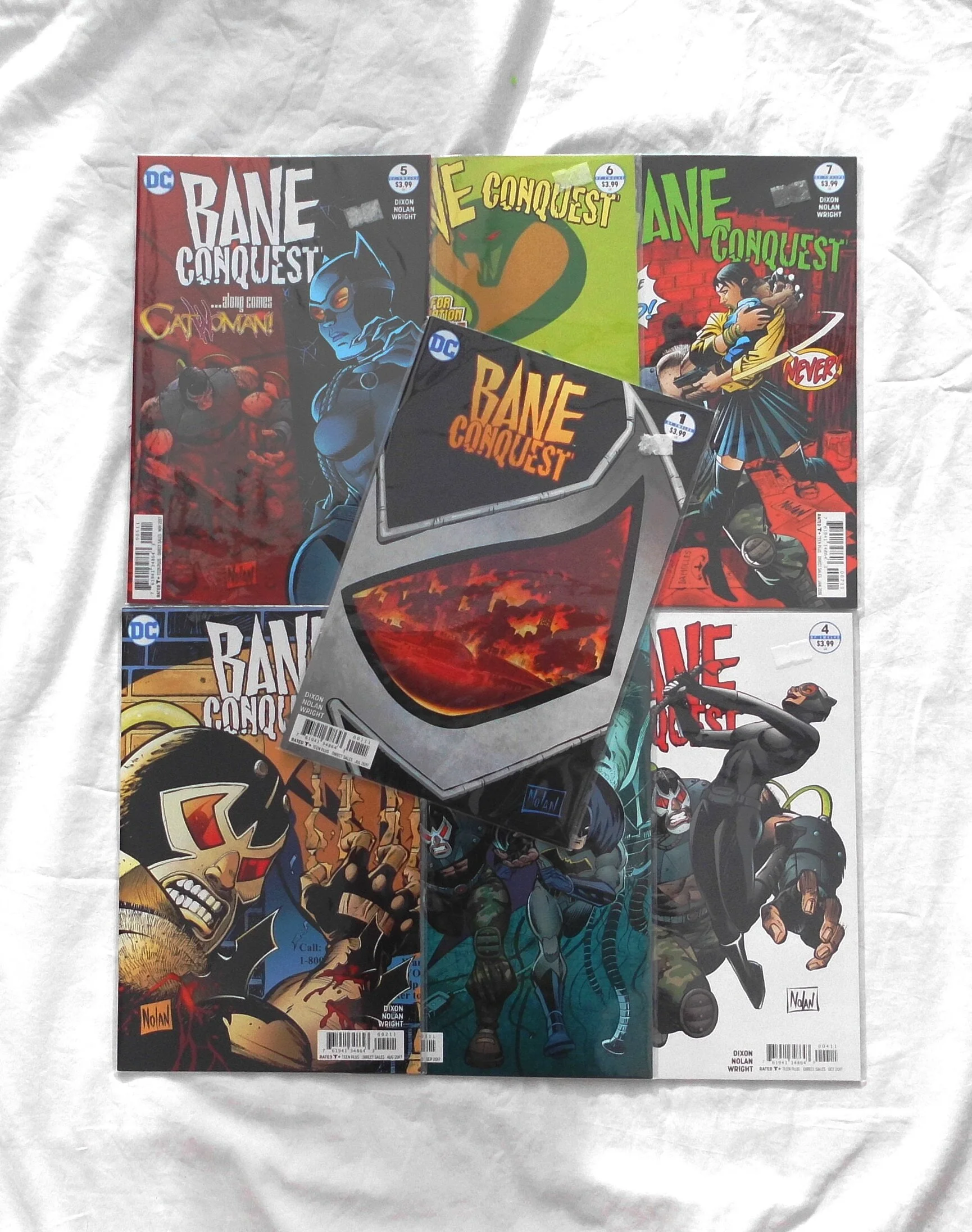 Lucky_Target_Comics_Sets_Bane_Conquest_Bundle.JPG
