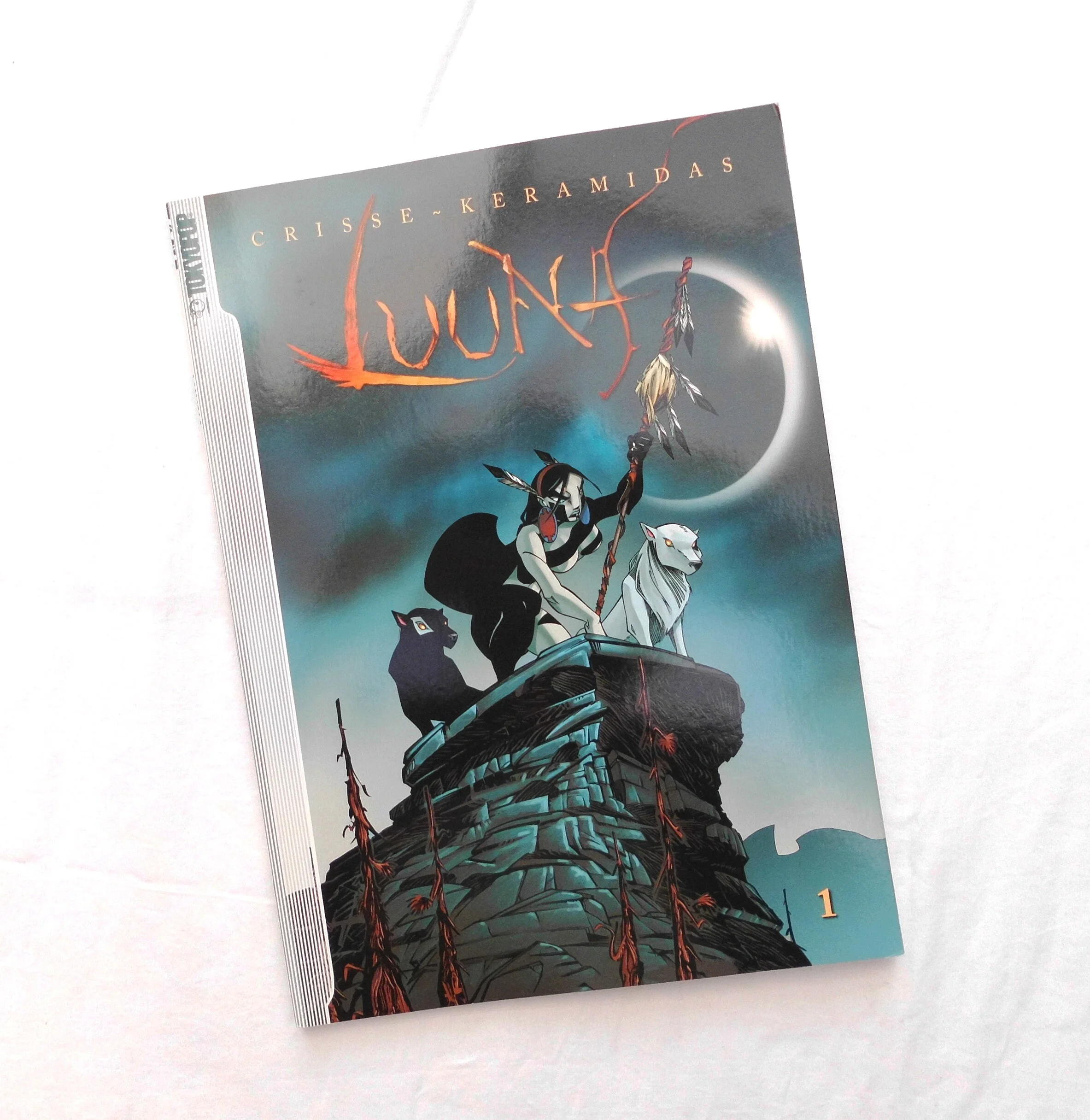 Lucky_Target_Comics_Sets_GN_Luuna.JPG