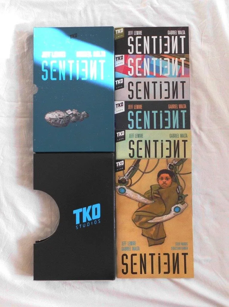 Lucky_Target_Comics_Boxset_Sentient.JPG