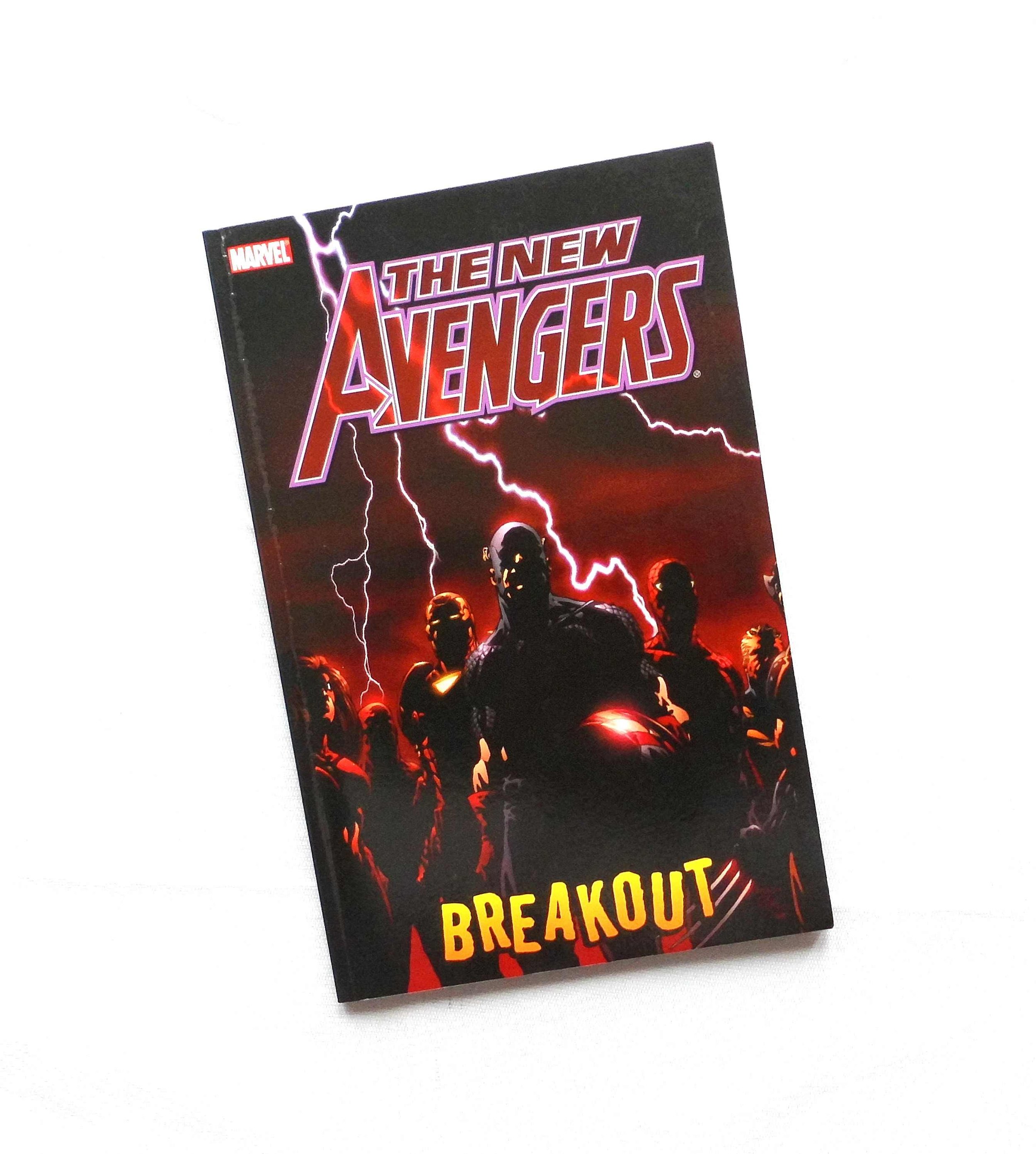 LTC_GN_New_Avengers_Breakout_tpb.JPG