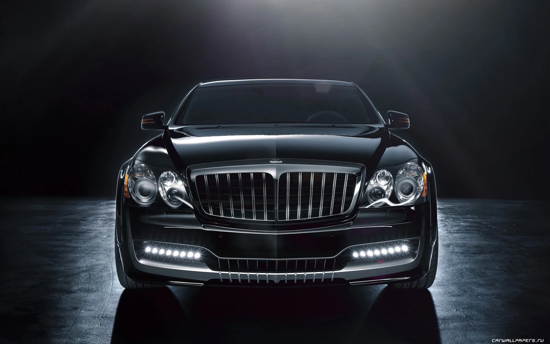 Auto___Maybach_Beautiful_car_Maybach_in_2014_in_Moscow__060814_.jpg