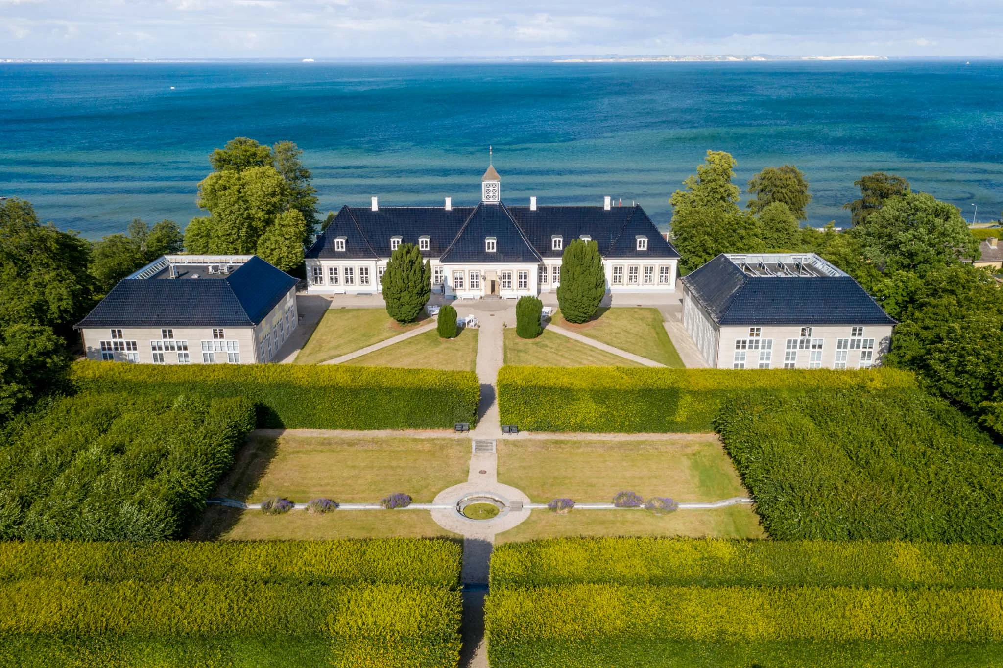 SophienbergSlot_Drone_WeddingDayFilms-4.jpg